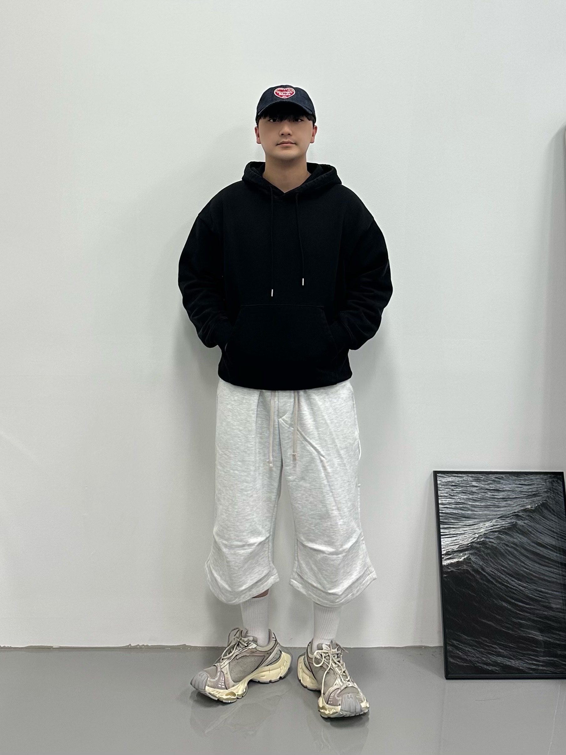Balenciaga Stapler Sneaker Beige Grey 착용 스타일