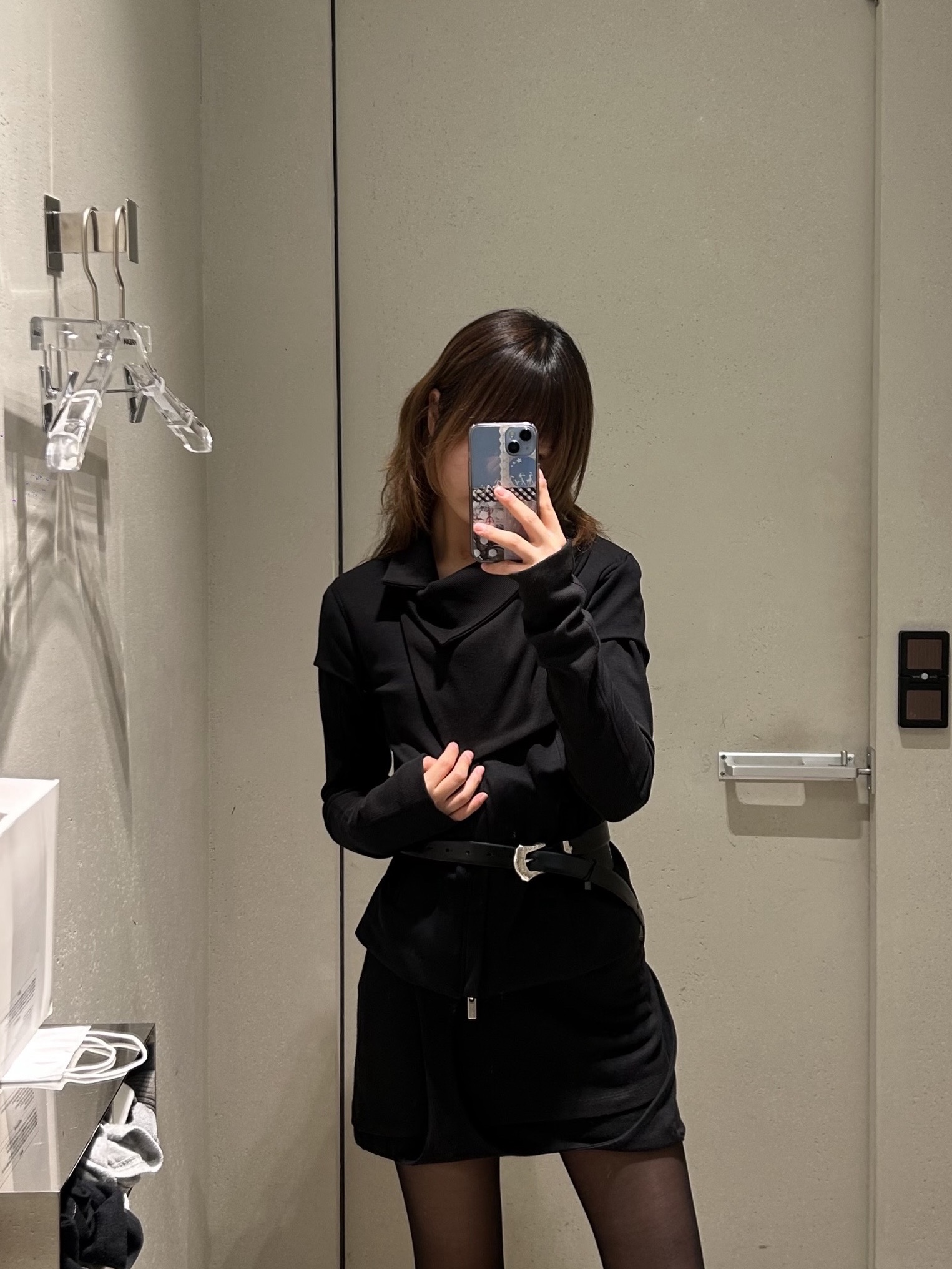Nache Women 2-Way Slim Cotton Rider Jacket Black - 26SS, Toga Too Metal Buckle Slim Belt Black - 26SS 착용 스타일 - 1