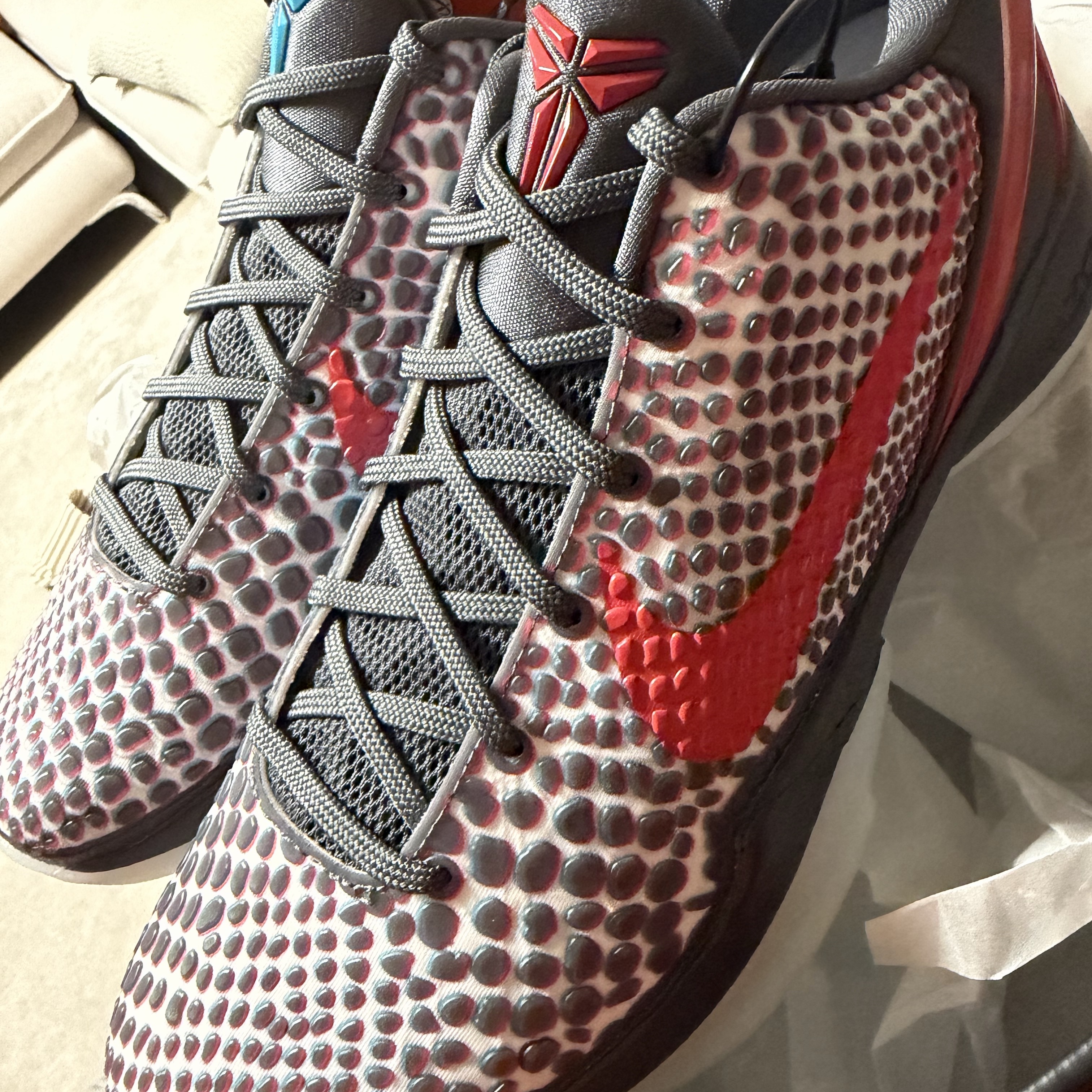Nike Kobe 6 Protro 3D Dark Grey Chlorine Blue 착용 스타일 - 2