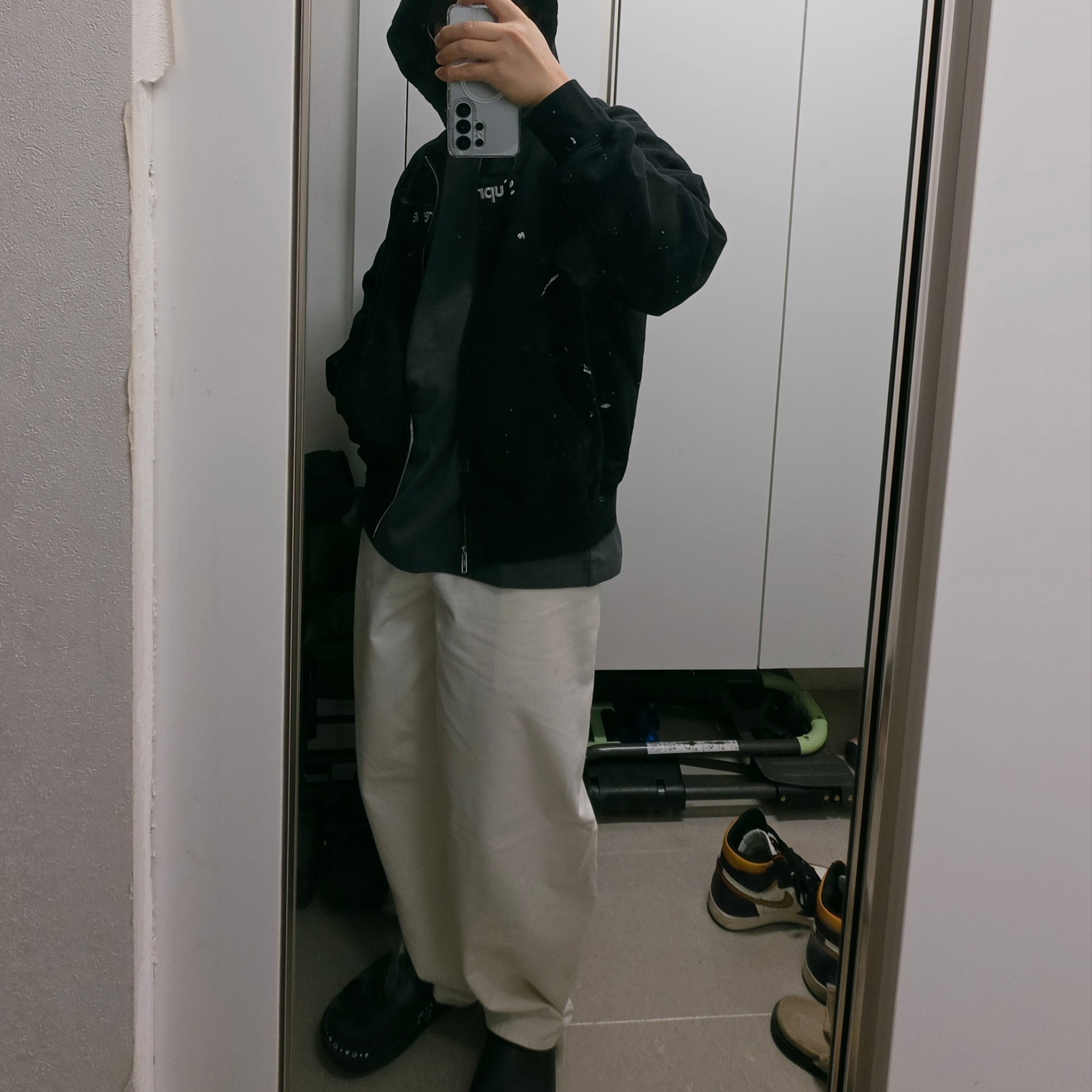 Supreme x MM6 Maison Margiela Box Logo Zip Up Hooded Sweatshirt Black - 26SS, IAB Studio 26 IAB T-Shirt Charcoal White 착용 스타일