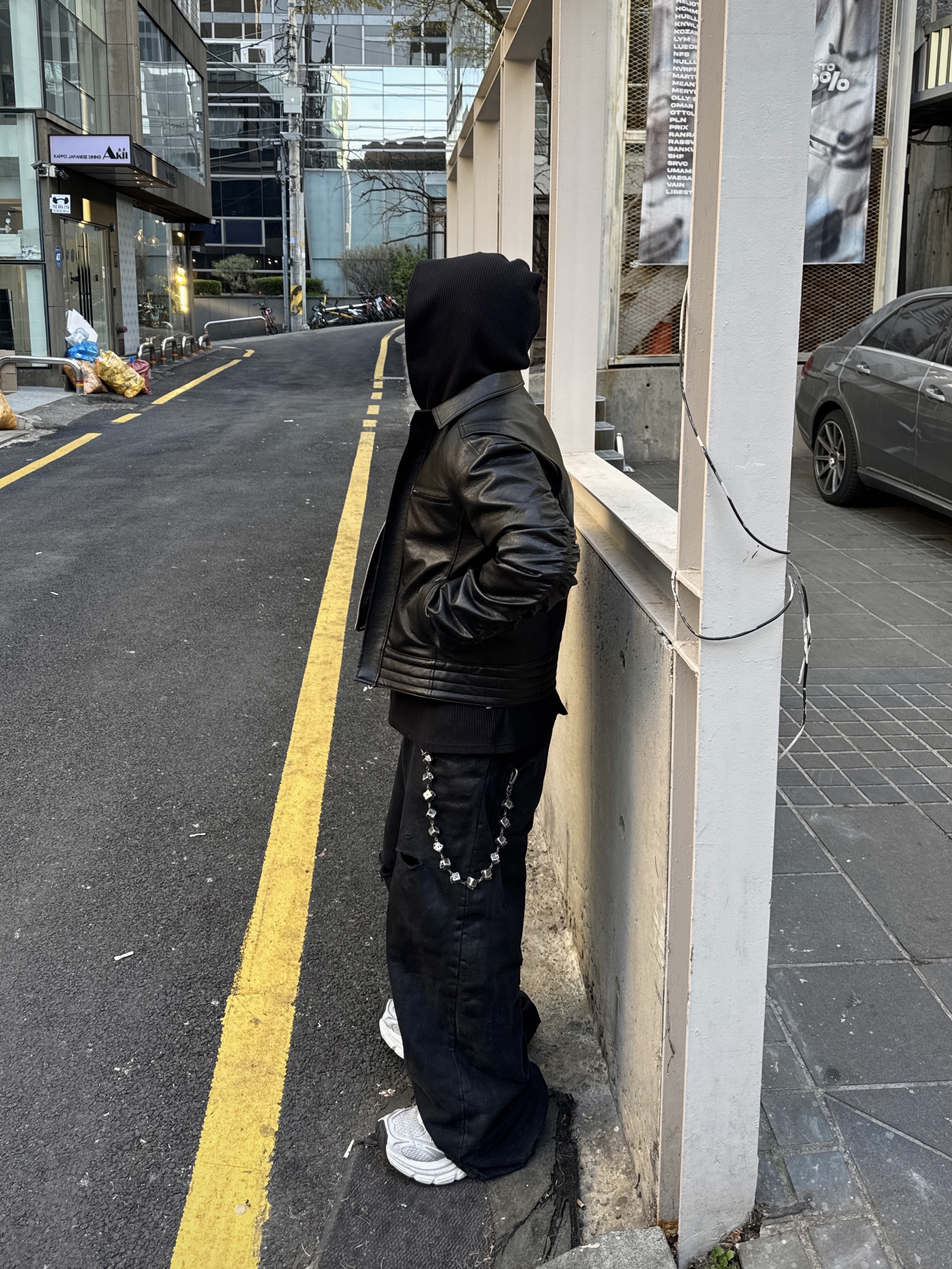 Balenciaga 10XL Sneakers White Black Grey 착용 스타일