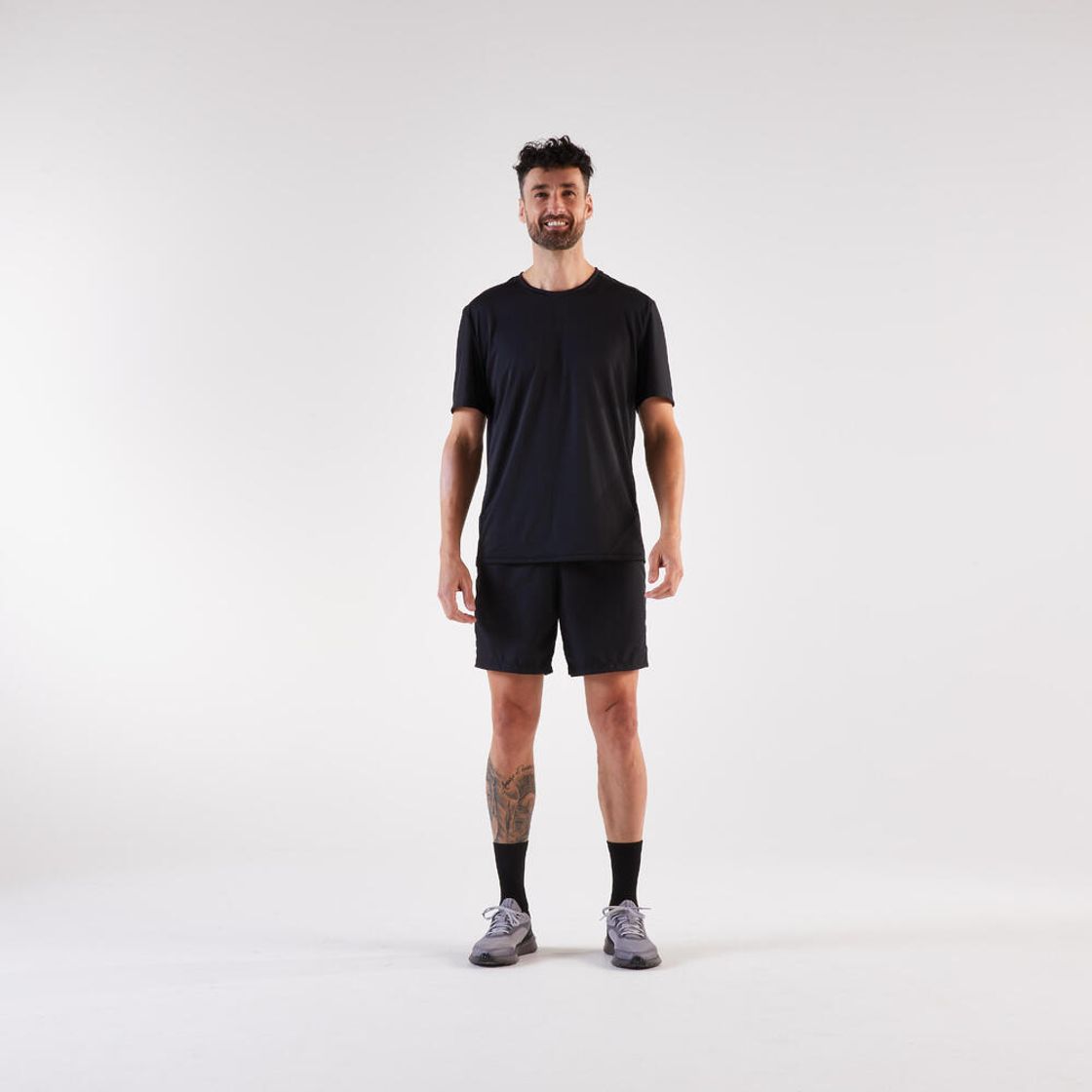 데카트론 남성 러닝 반팔 티 런 100 스모크 블랙(DECATHLON Men’s Running Short-Sleeved T-Shirt Run 100 Smoke Black) - 2