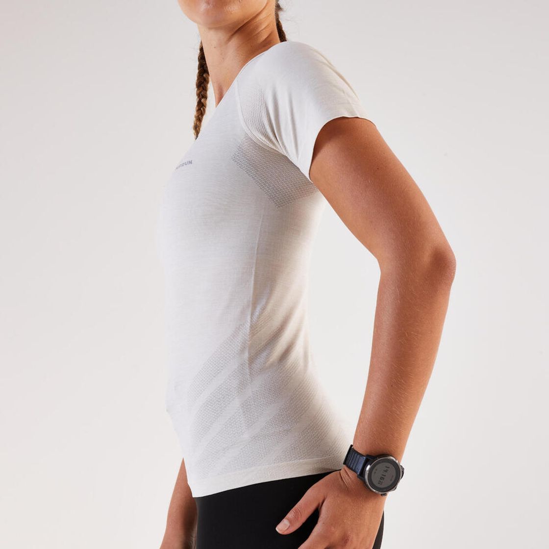 데카트론 여성 러닝 심리스 슬림핏 반팔 티 런 컴포트 500 코튼 화이트(DECATHLON Women's Running Seamless Slim Fit Short-Sleeved T-Shirt Run Comfort 500 Cotton White) - 4