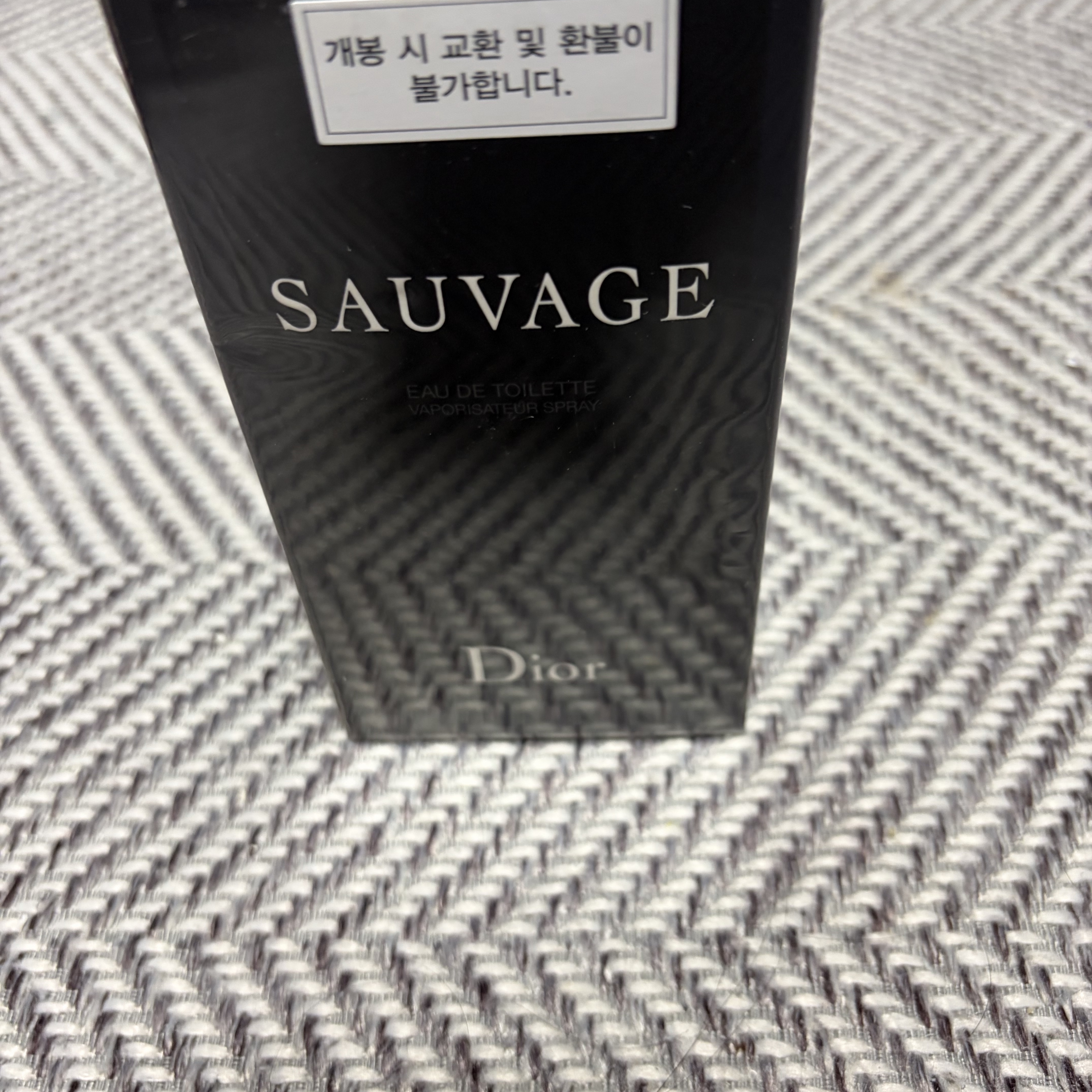 Dior Sauvage Eau De Toilette 100ml 착용 스타일 - 2