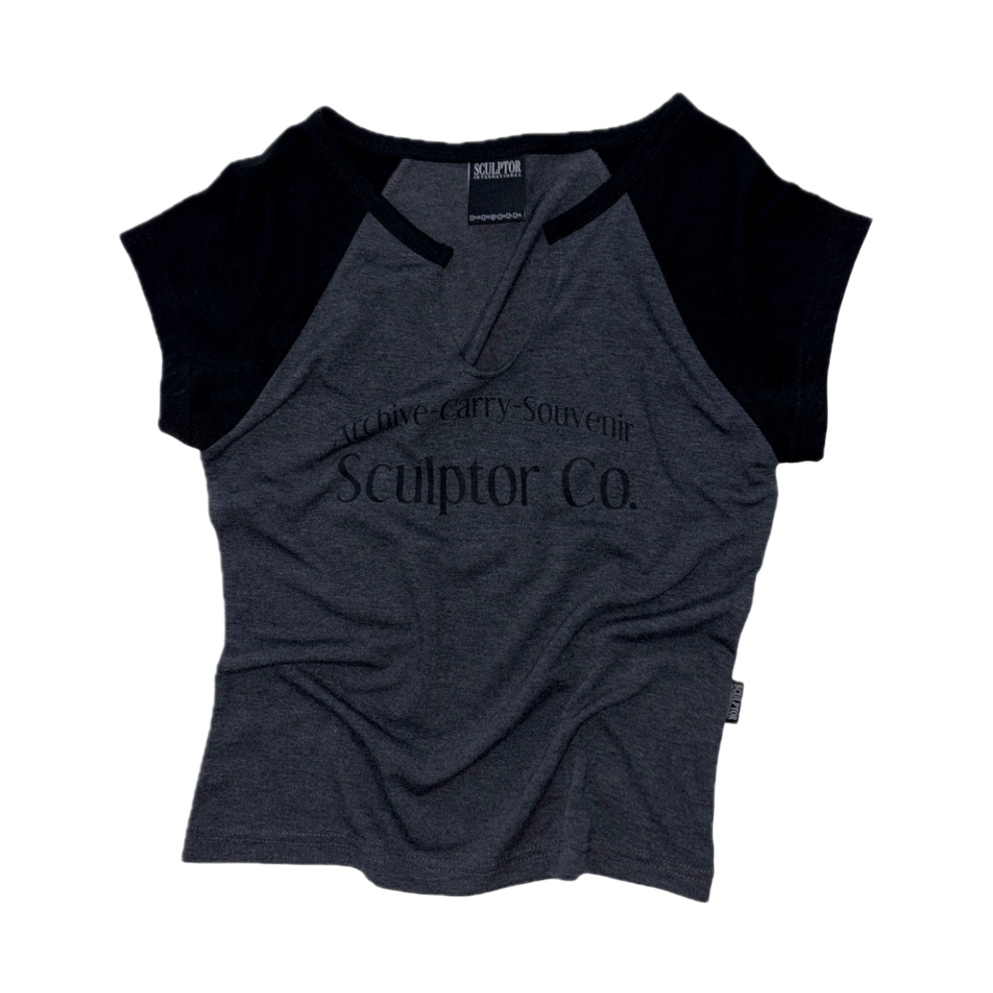 스컬프터 아카이브 래글런 티 차콜(Sculptor Archive Raglan Tee Charcoal)