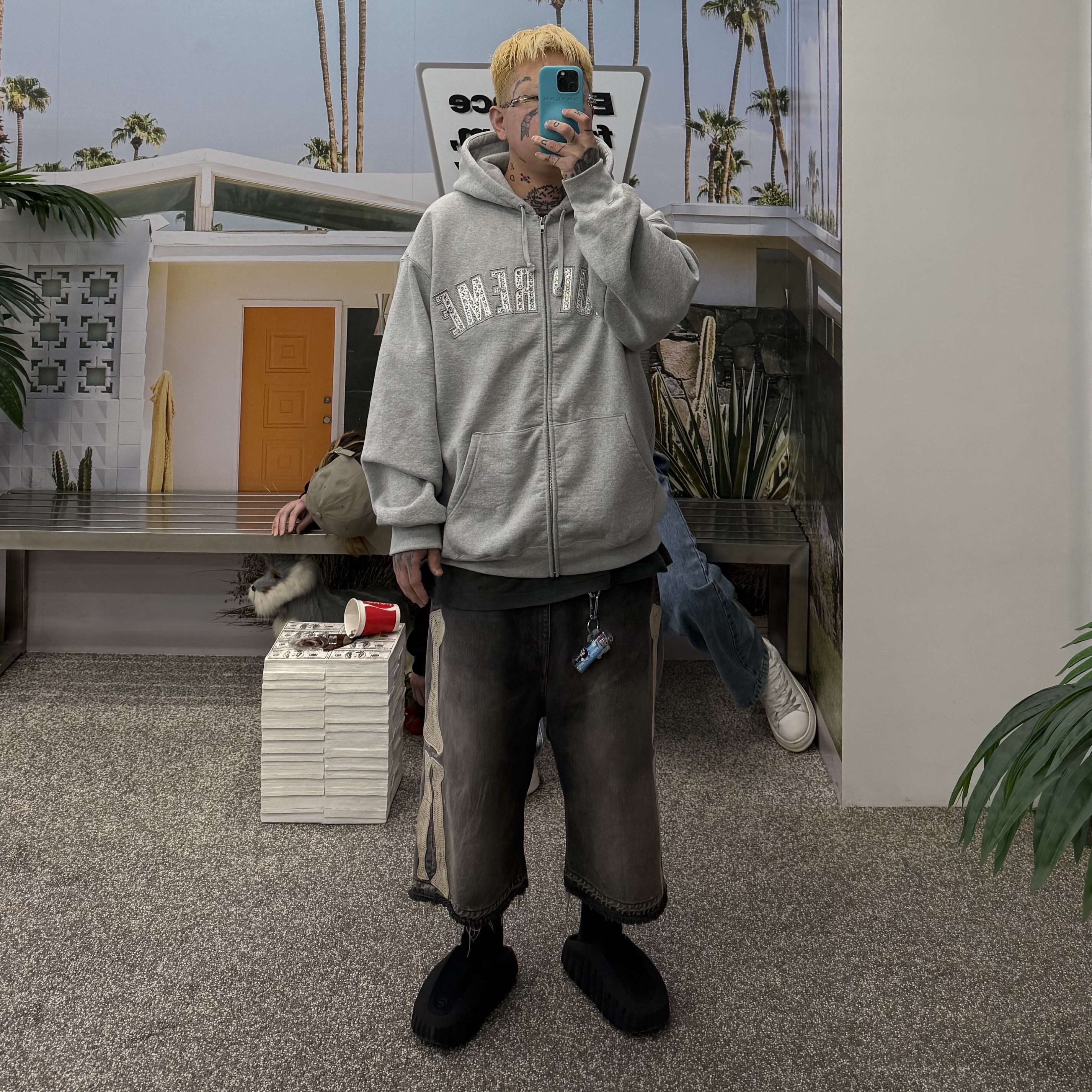 Nike x Fragment Mind 001 Black, Supreme x B.B. Simon Zip Up Hooded Sweatshirt Heather Grey - 25SS 착용 스타일 - 1