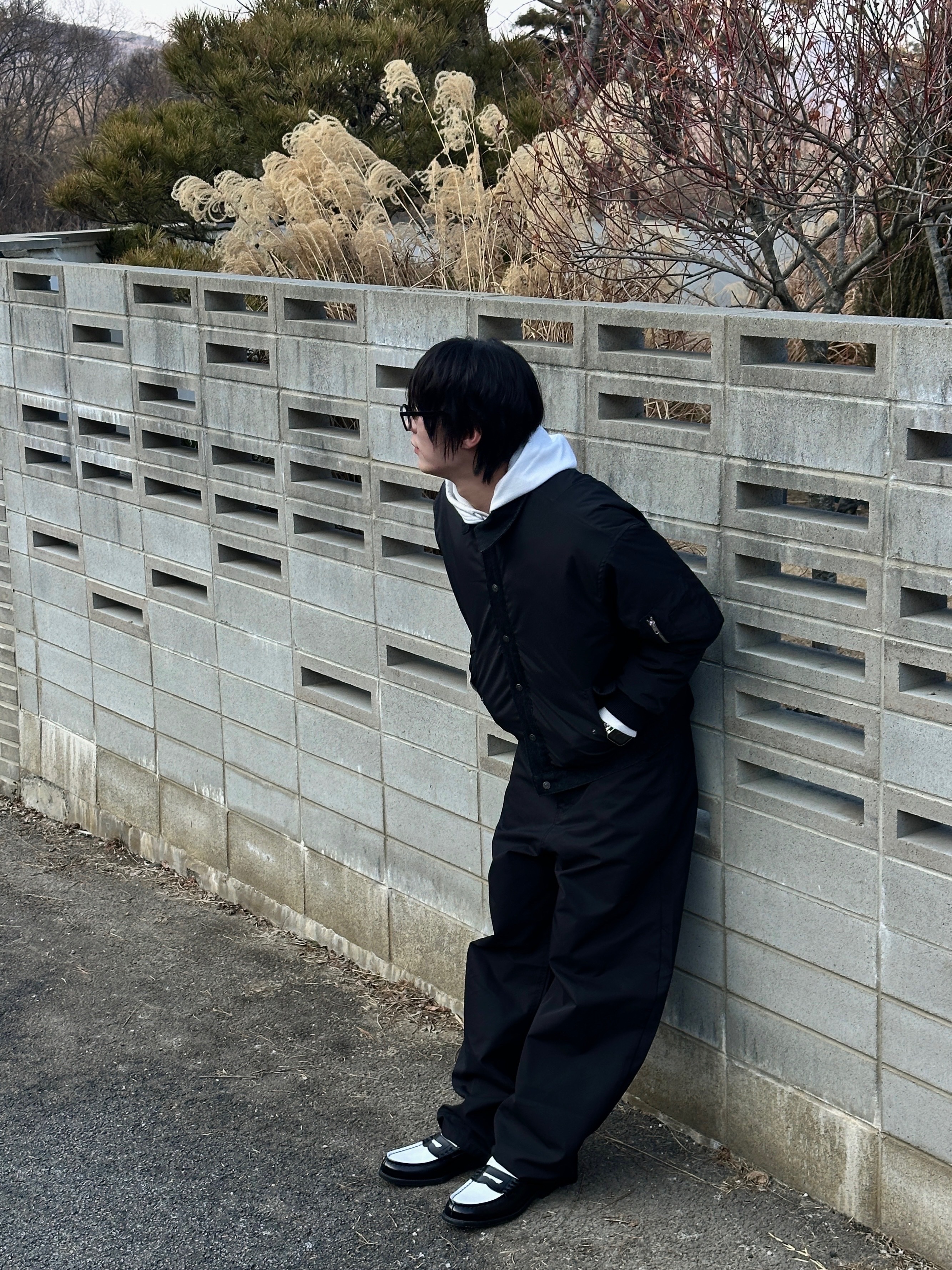 Haruta HS-304 Penny Loafer Black & White 착용 스타일 - 2