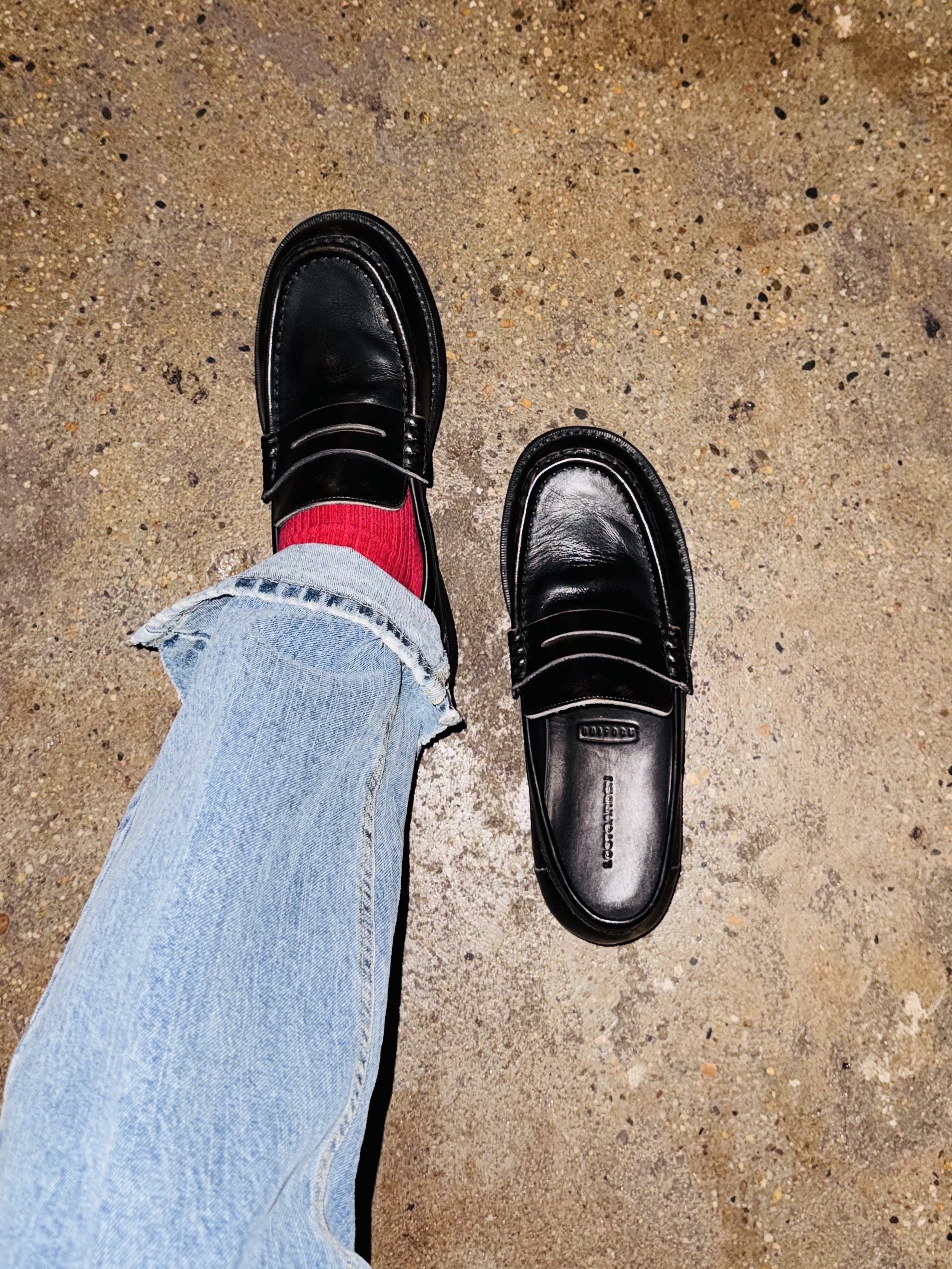 LOSTGARDEN UNIFORM Wide Loafer Vintage Brown, Hysteric Glamour Flame Logo Carabiner Keychain Black 착용 스타일 - 1
