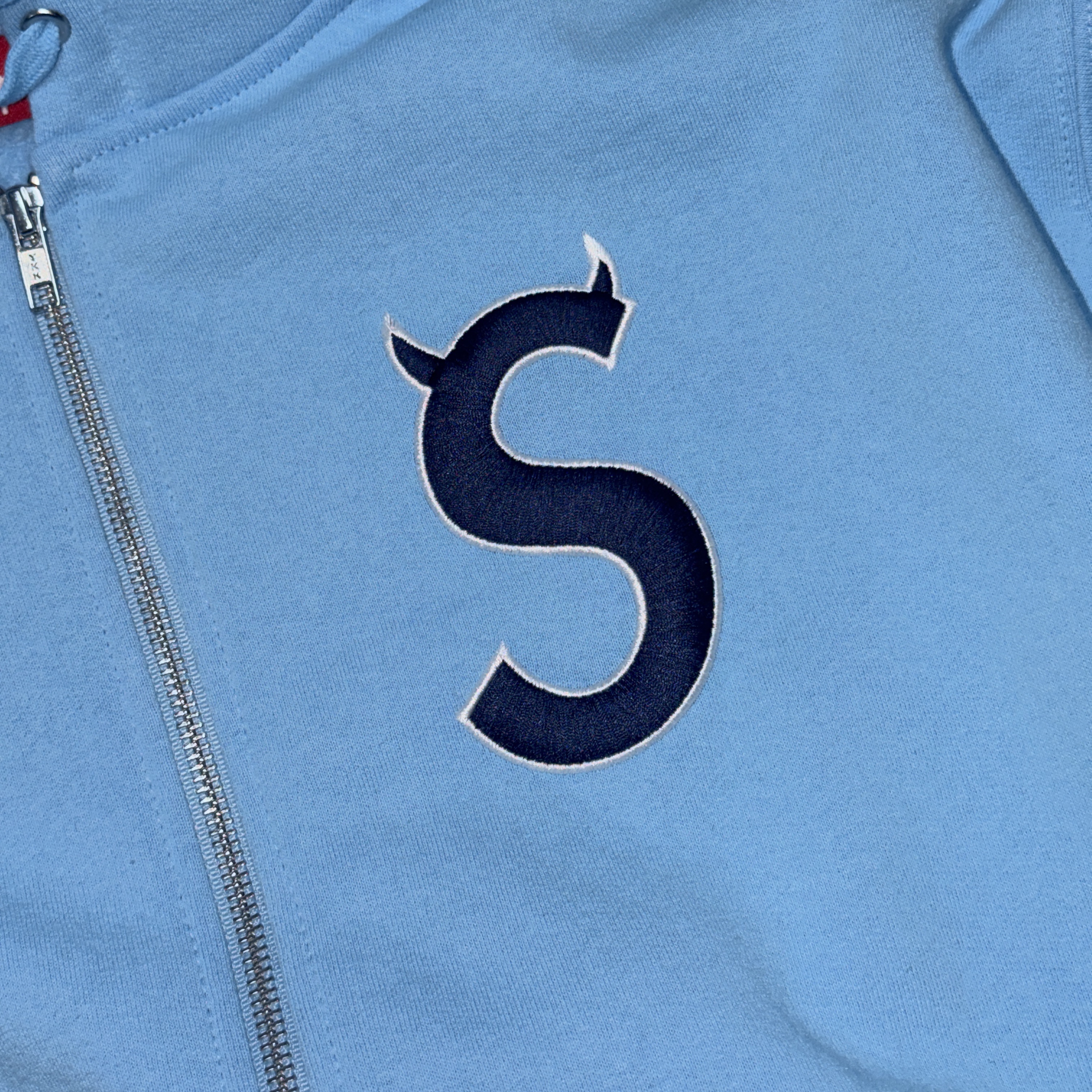 Supreme Devil S Logo Zip Up Hooded Sweatshirt Light Blue - 26SS 착용 스타일
