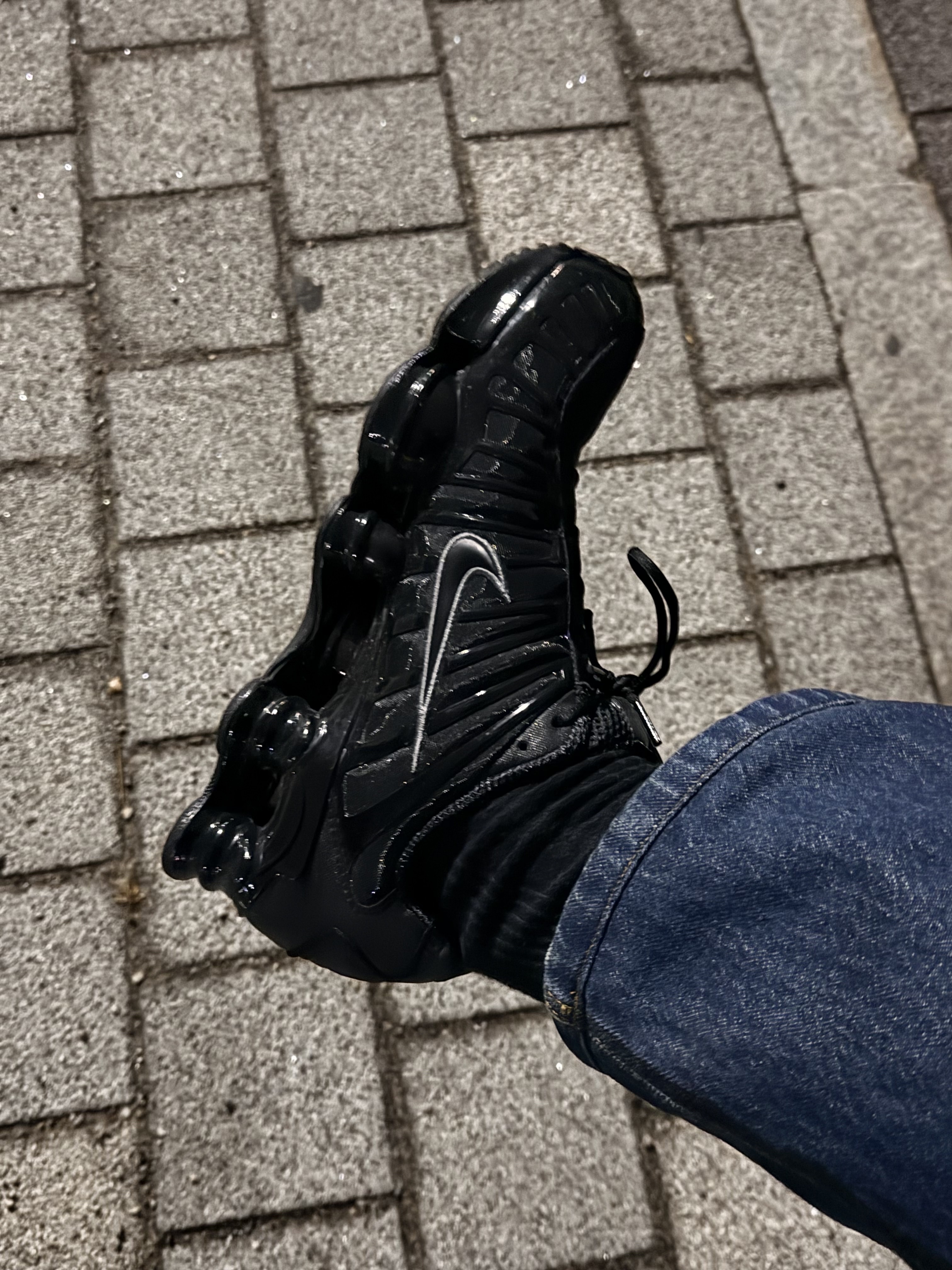 Nike Shox TL Black Metallic Hematite, Marshall Major IV Black (Korean Ver.) 착용 스타일 - 2