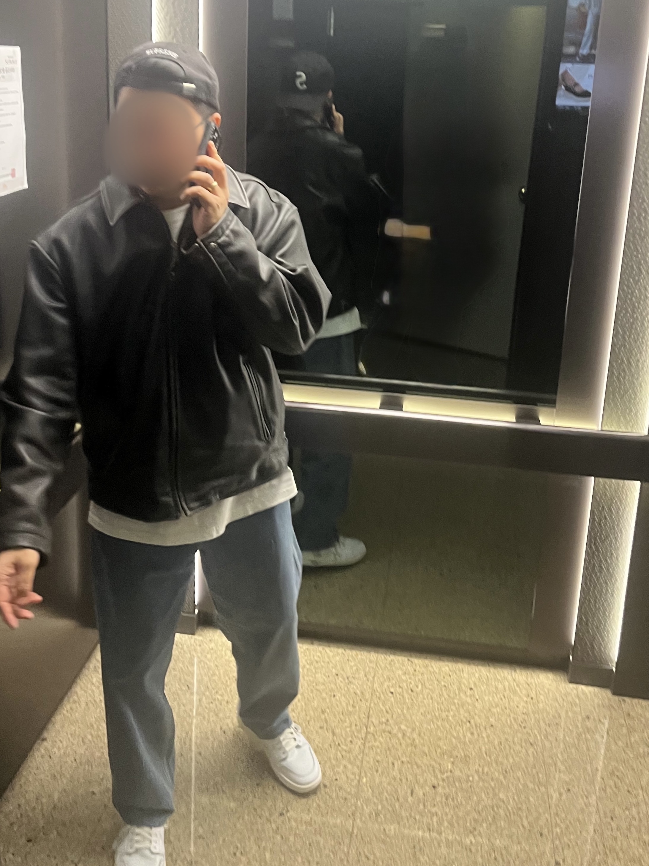 Supreme x Schott Leather Racer Jacket Black - 25FW, Jordan 1 x Virgil Abloh Archive Retro High Alaska White 착용 스타일 - 2