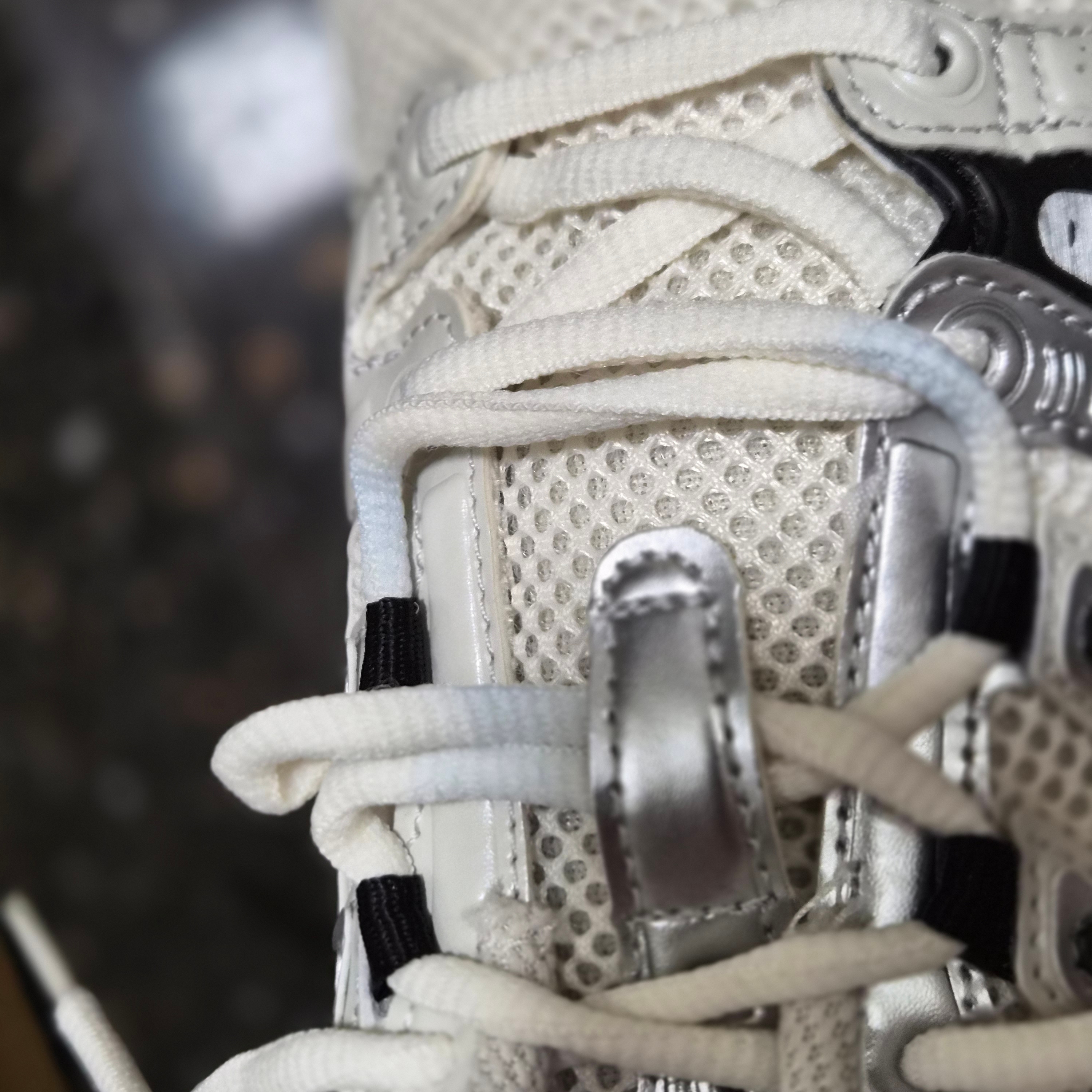 Asics Gel-Nimbus 9 Cream Black 착용 스타일