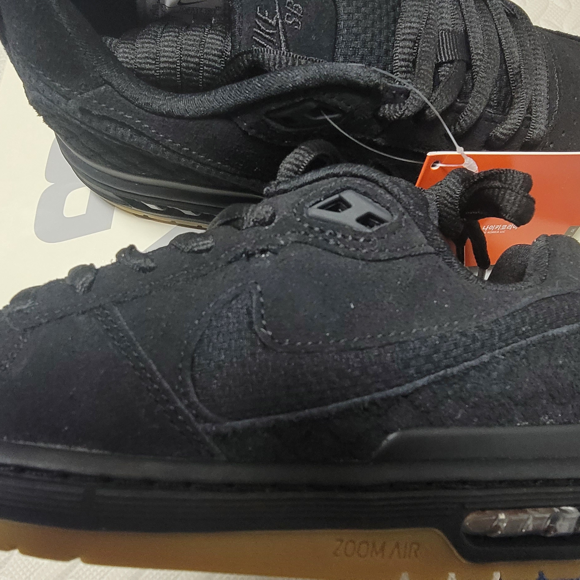 Nike x Paul Rodriguez SB Zoom Air Low Black and Gum Light Brown 착용 스타일 - 3