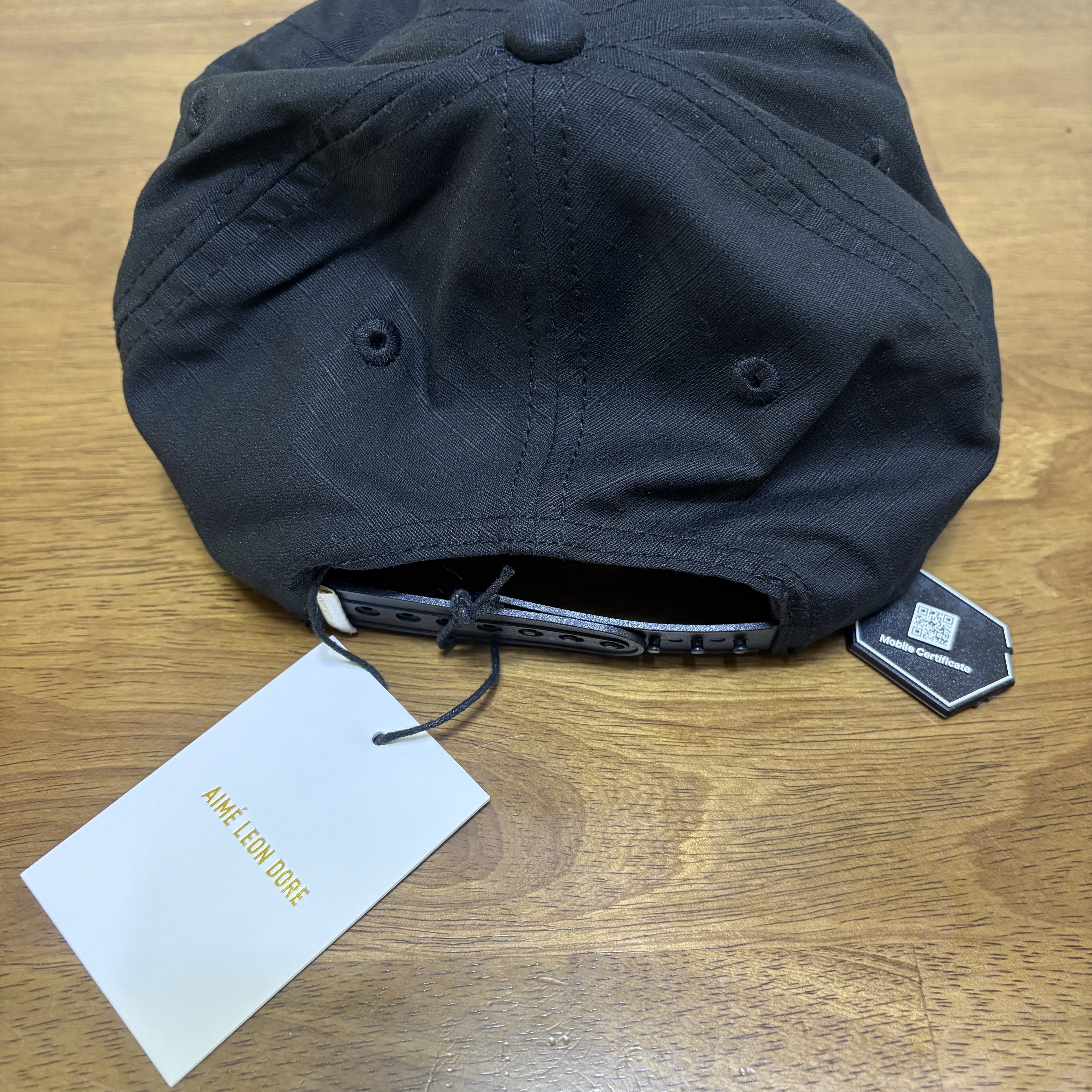 Aime Leon Dore Unisphere Hat Jet black 착용 스타일 - 2