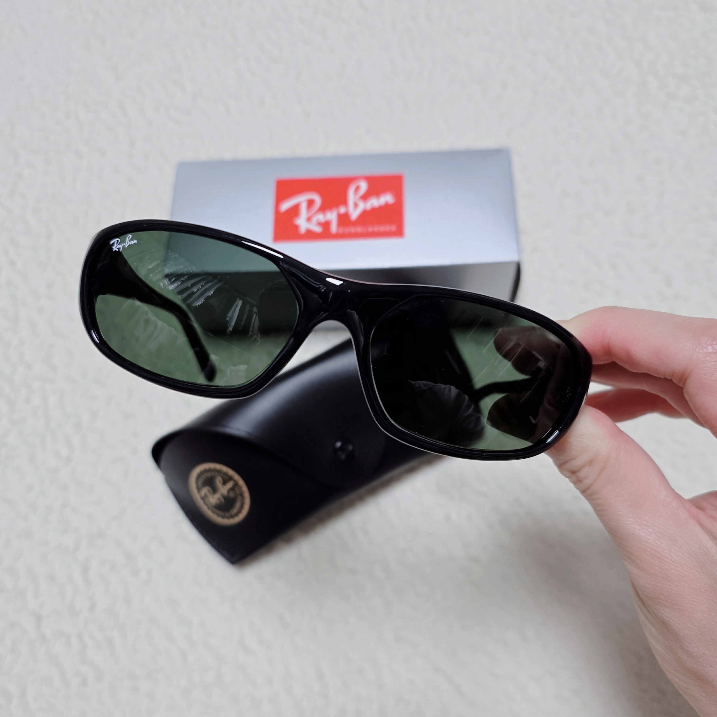 Ray-Ban DADDY-O II Polished Black Frame Green Classic G-15 Lenses 착용 스타일 - 2