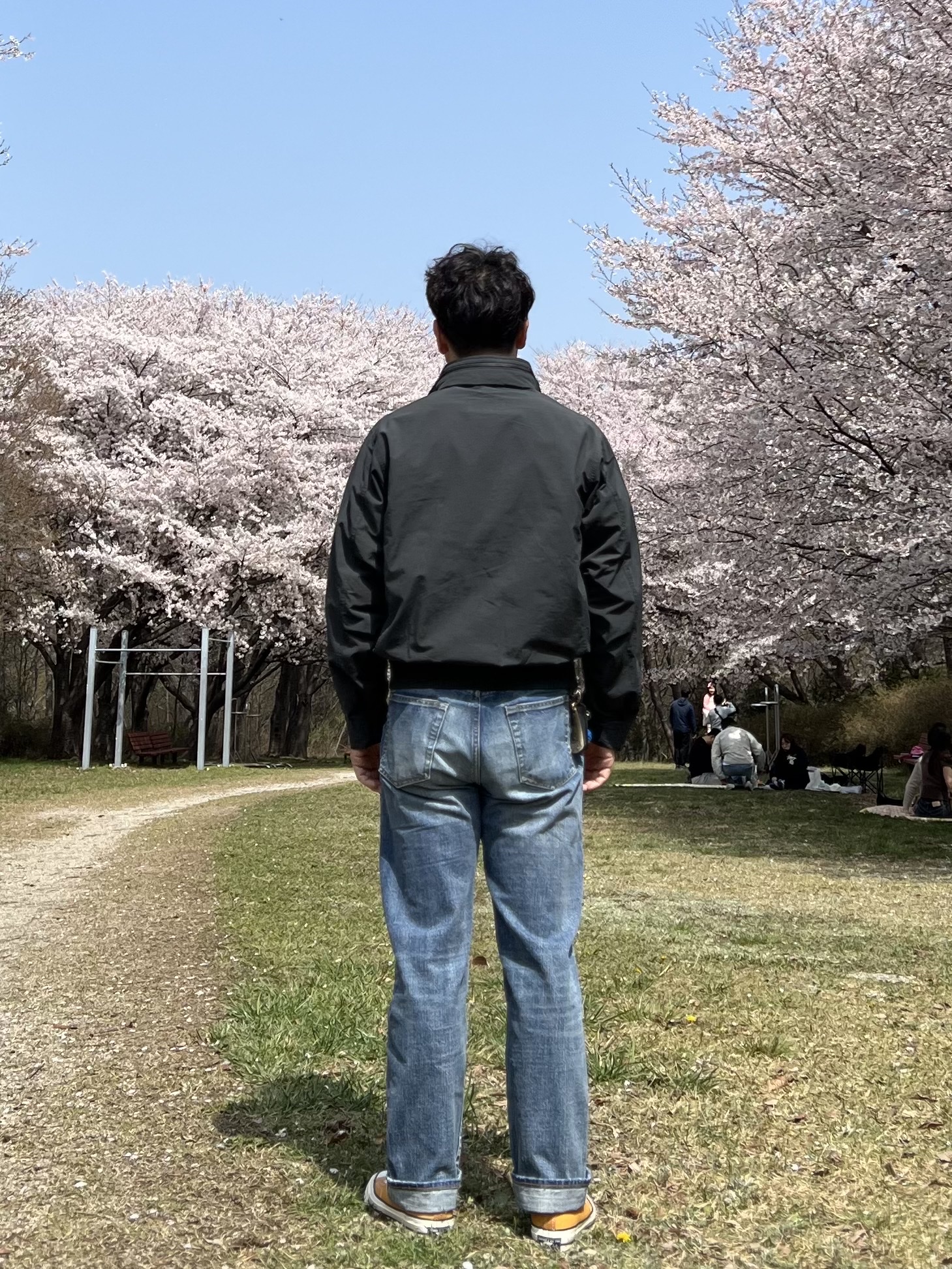 Uniqlo C Broad Oversized Long Sleeve Stripe Shirt Off White - JP, Outstanding 40S Selvedge Straight Pants Light Blue 착용 스타일 - 2