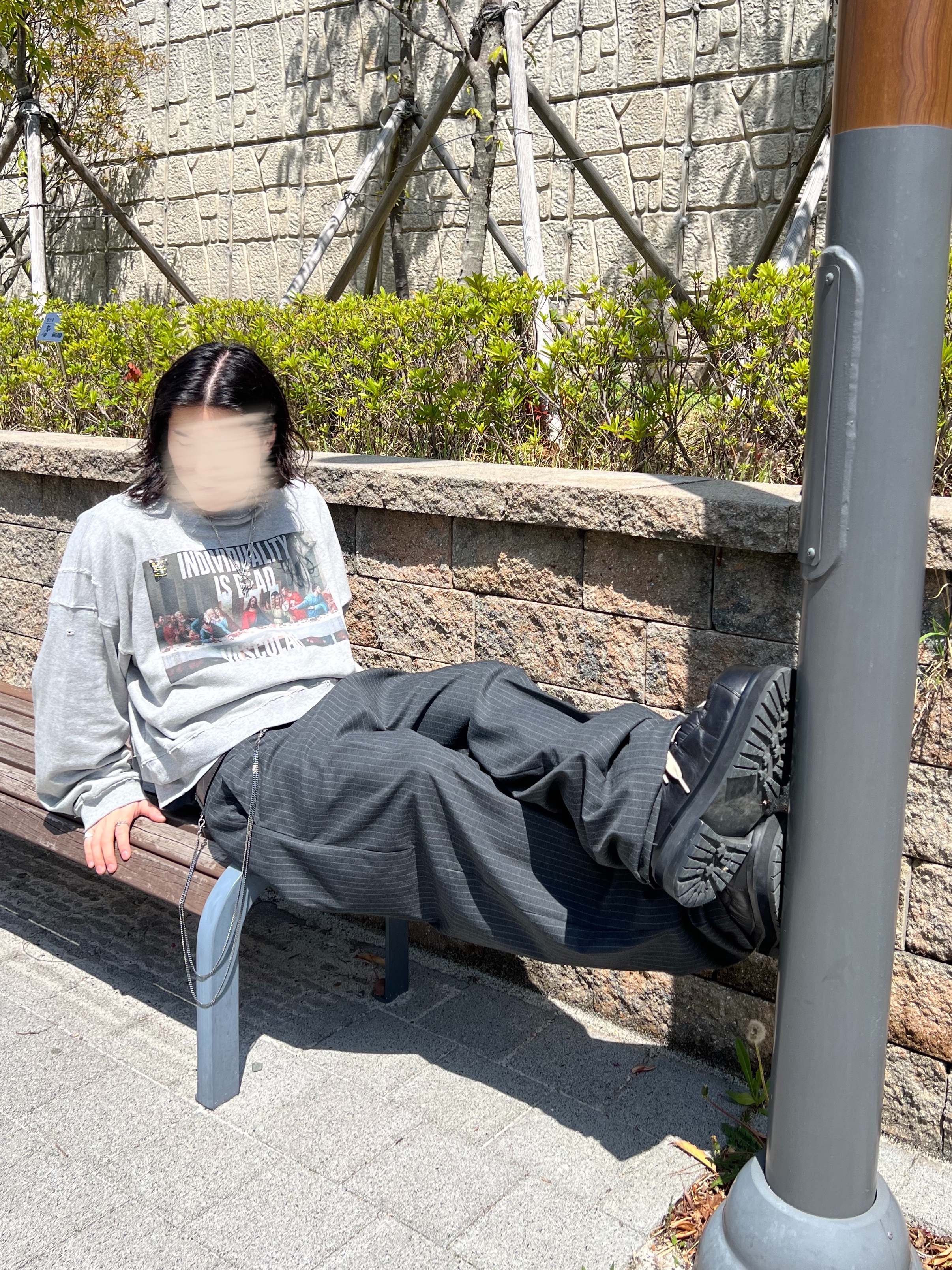 Undermycar MU.128 Original Logo Cracked Leather Belt Silver / Black 착용 스타일 - 8