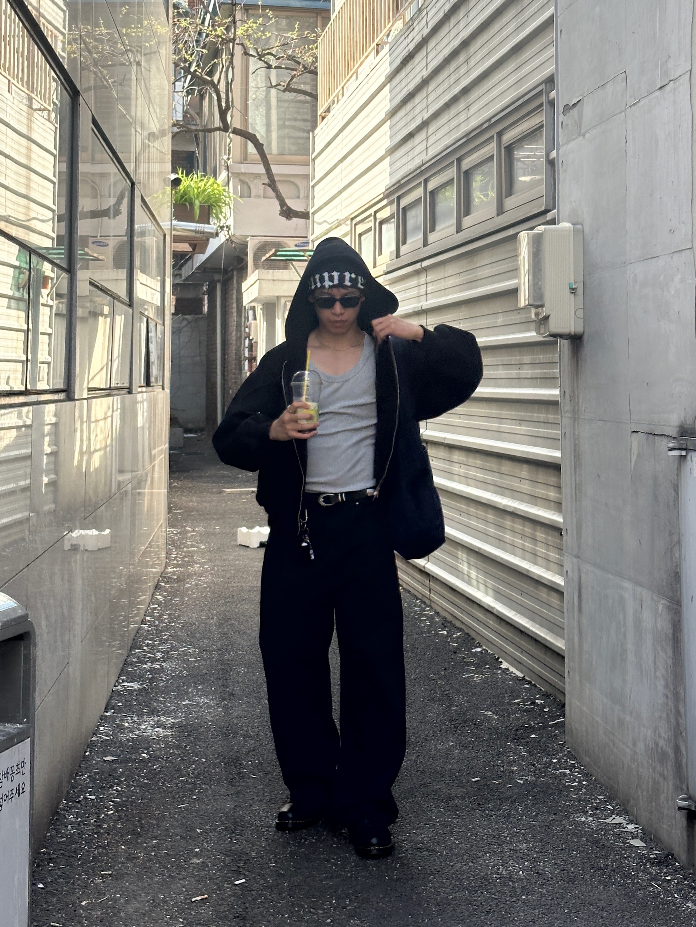 Undermycar MU.148 Combi Bonded Crop Sweat Hood Zip-Up Black, Dr. Martens 1461 Smooth Black 착용 스타일 - 5