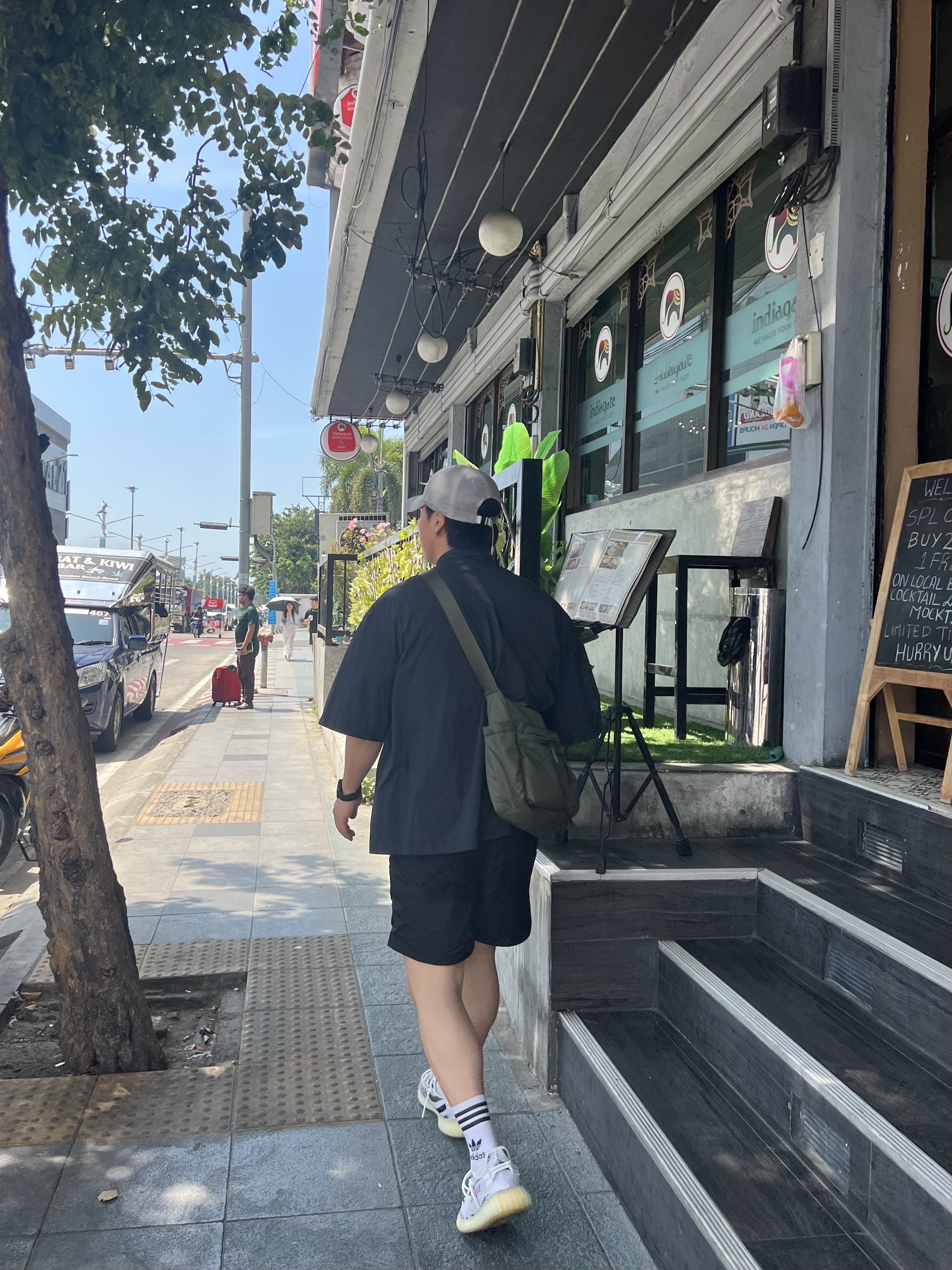 Nike ACG Orb Weaver UV Repel Short Sleeve Shirt Black Anthracite - Asia, Nike ACG Dri-Fit Club Trail Cap College Grey 착용 스타일 - 2