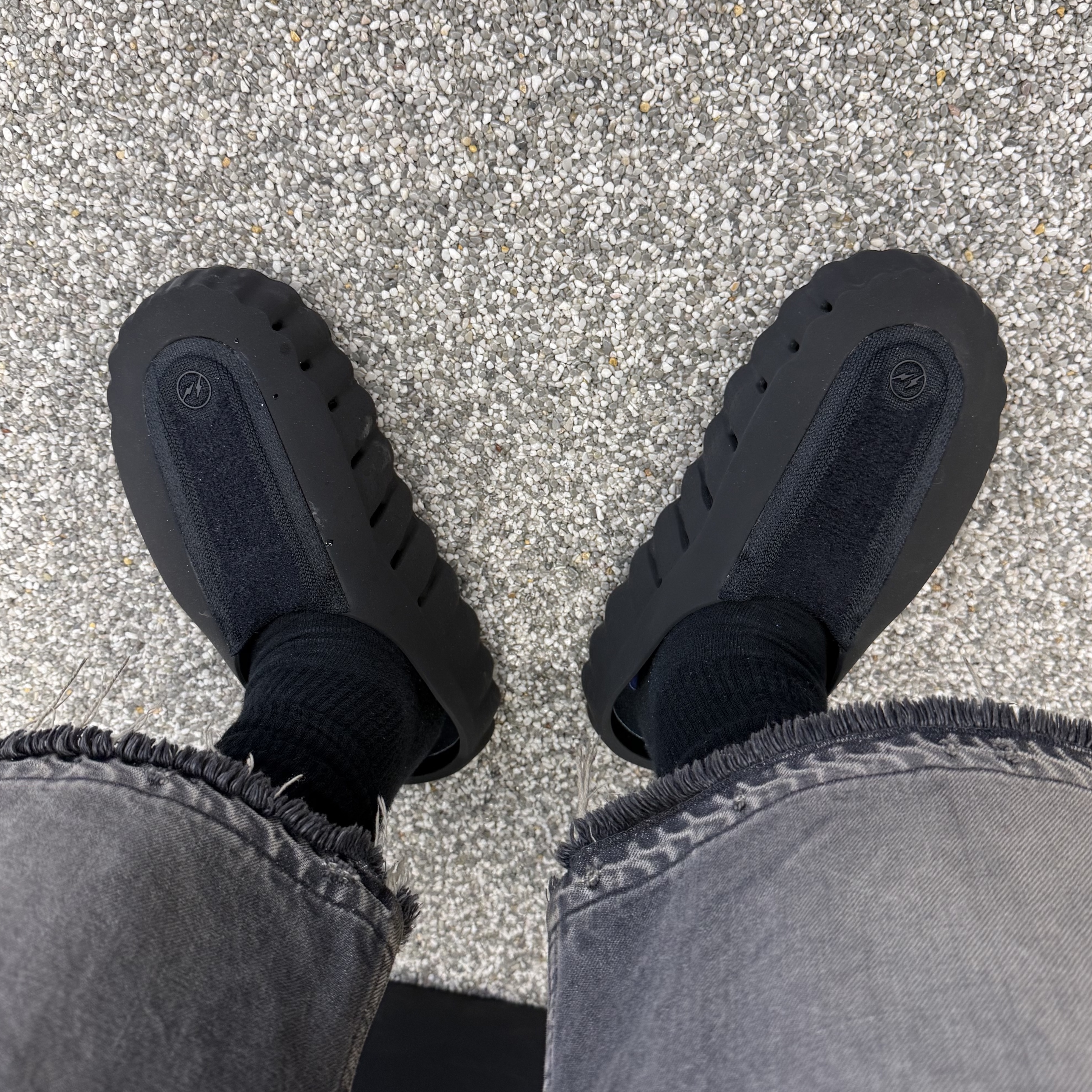 Nike x Fragment Mind 001 Black, Supreme x B.B. Simon Zip Up Hooded Sweatshirt Heather Grey - 25SS 착용 스타일 - 3