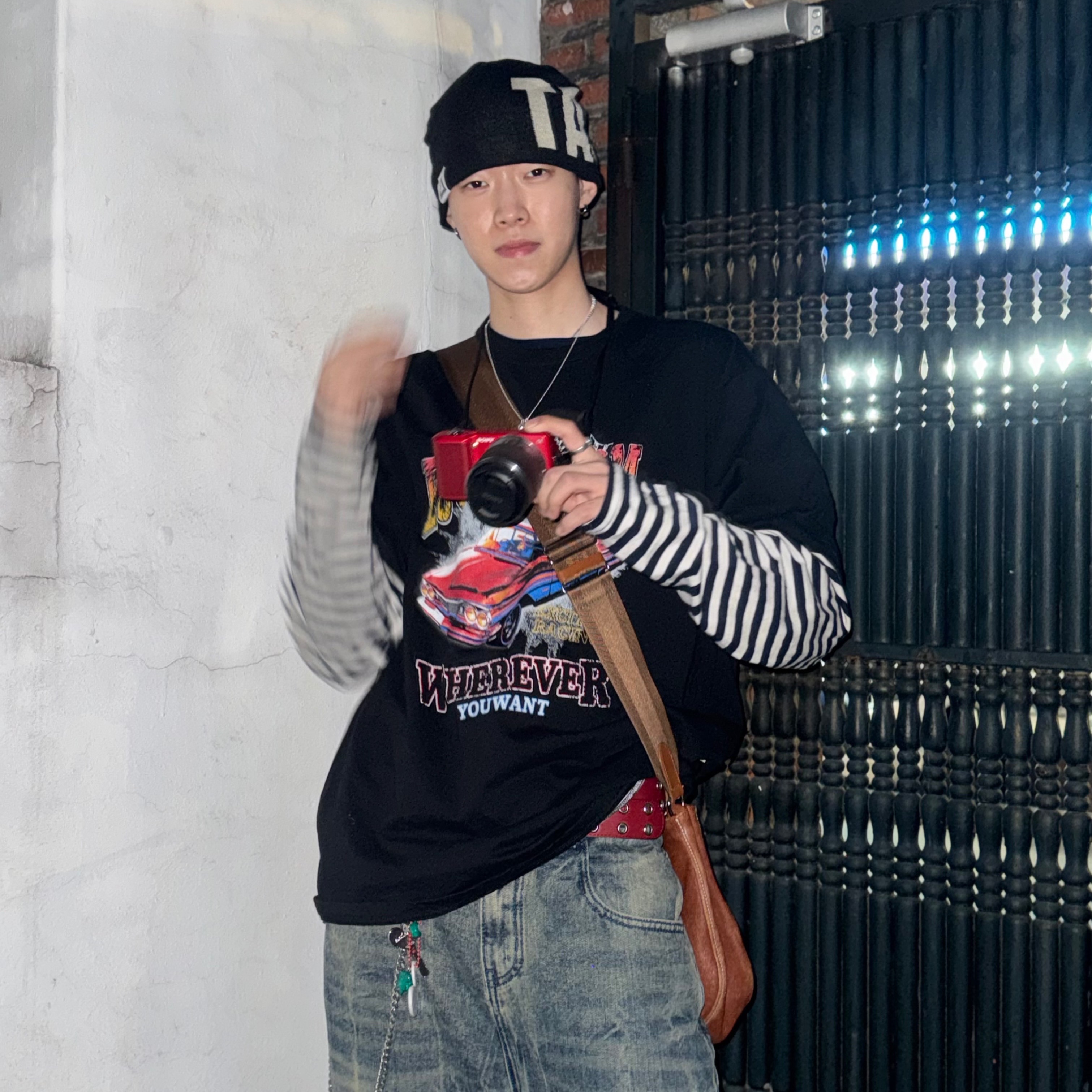Escapefrom Escape Car T-shirt Black, Nff Royal Tomb Ring Beige 착용 스타일 - 3