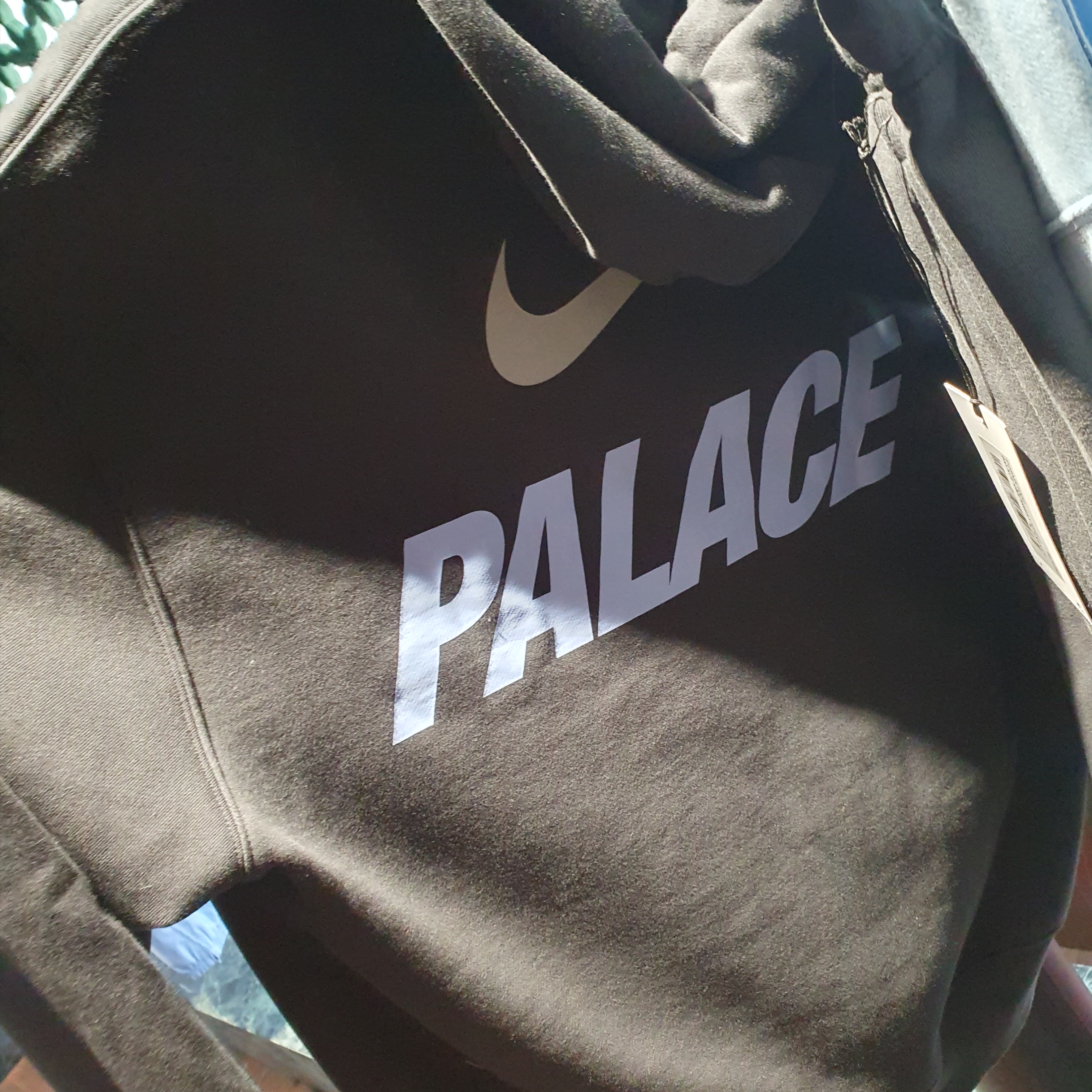 Palace x Nike Font Swoosh Hood Black - 26SS 착용 스타일