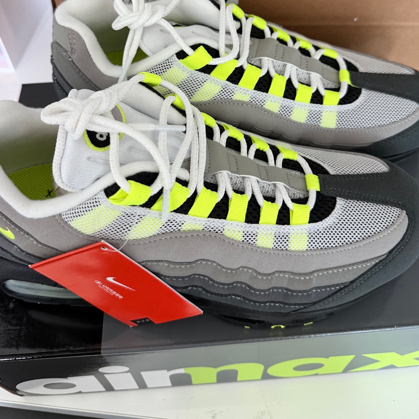 Nike Air Max 95 OG Neon, Stussy Washed Basic Low Pro Cap Charcoal 착용 스타일 - 7