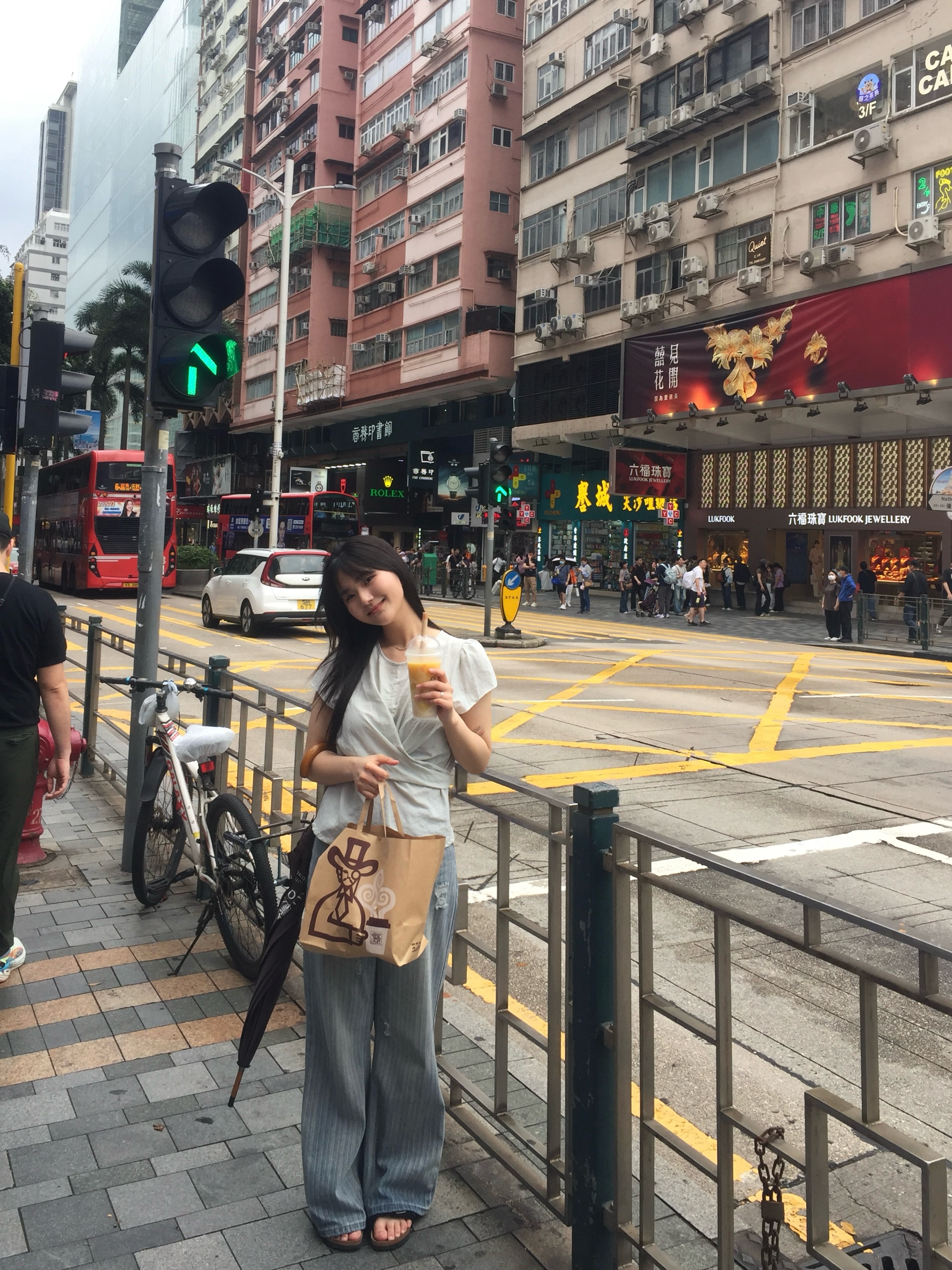 Birkenstock Zurich Suede Leather Black - Narrow, [20% 적립] Polo Ralph Lauren Women Cotton Jersey Crewneck Tee White - 25FW 착용 스타일 - 2