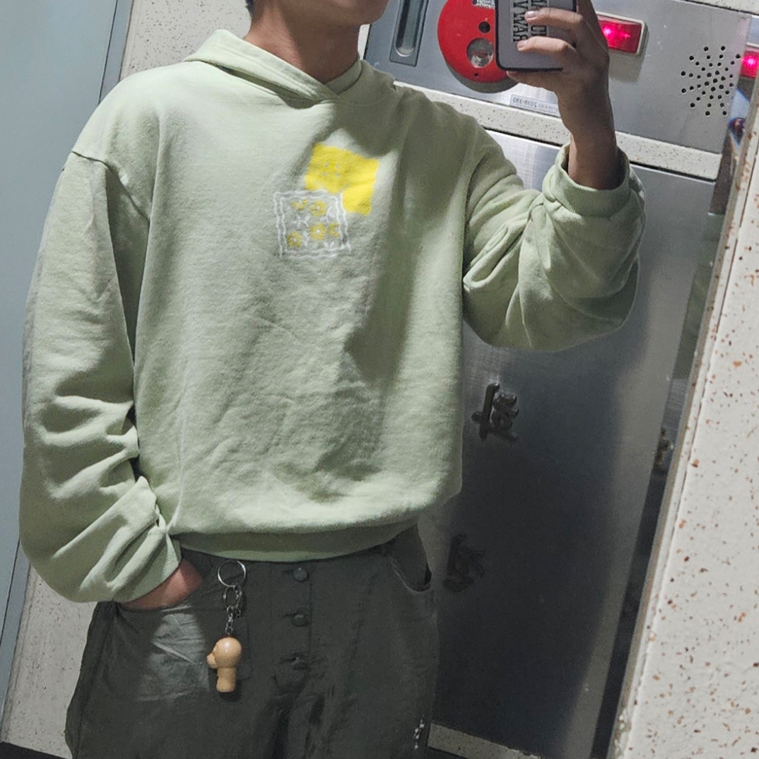 Kapital 30-Fleece Hooded Sweatshirt Peckish Rainbowy Patch Mint, BAPE Baby Milo Kokeshi Doll Key Chain Beige 착용 스타일