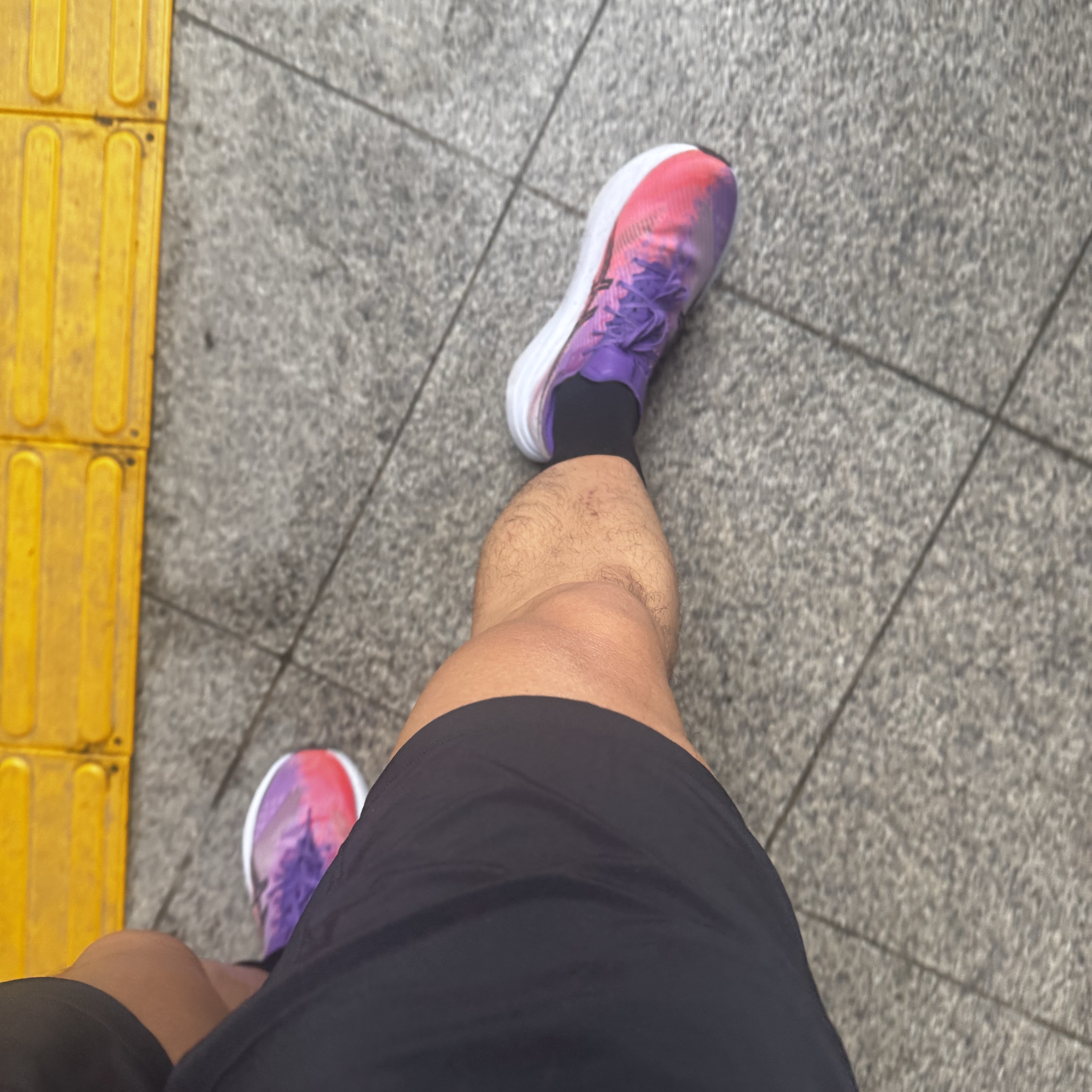 Asics Megablast Edo Purple Black 착용 스타일