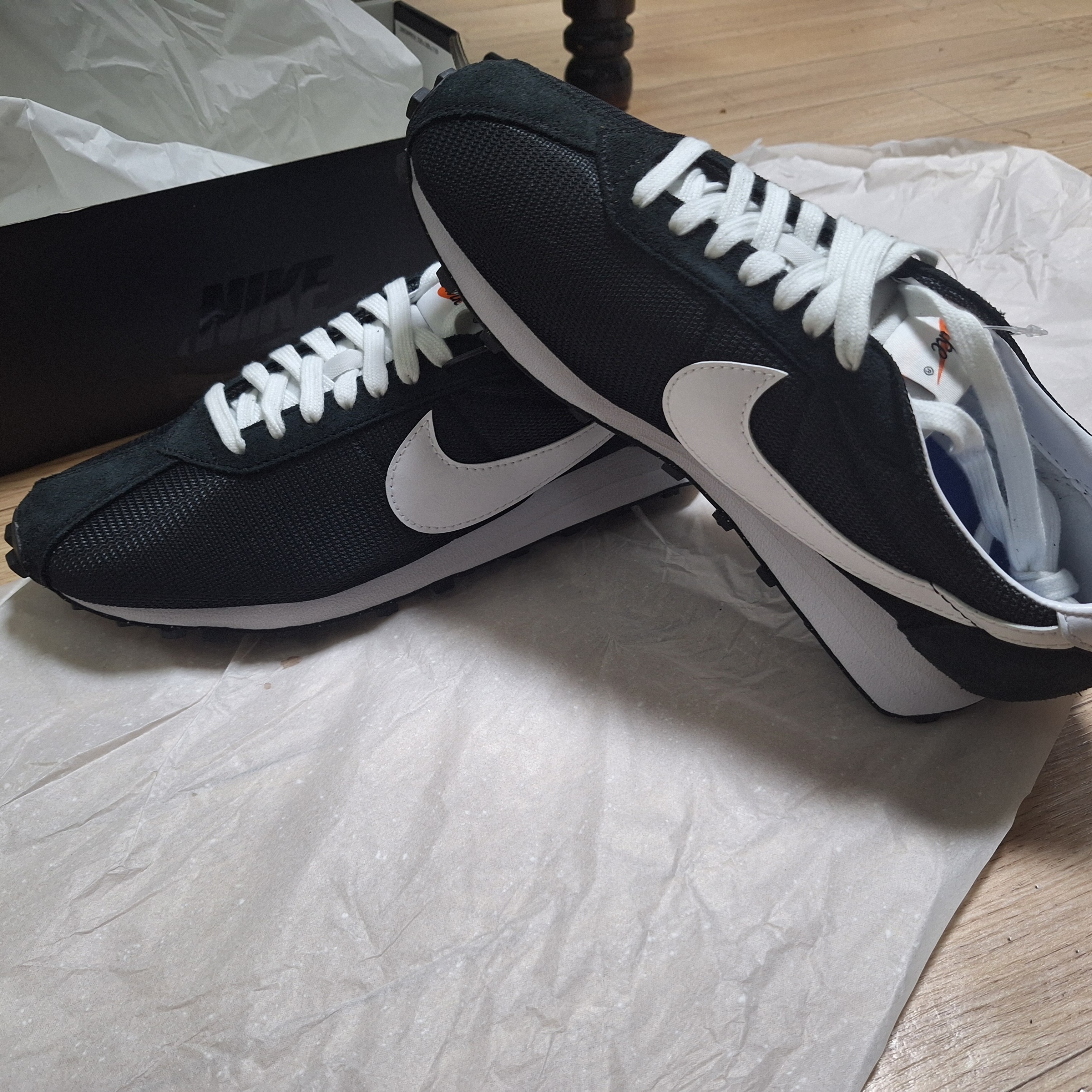 Nike LD-1000 Black White 착용 스타일