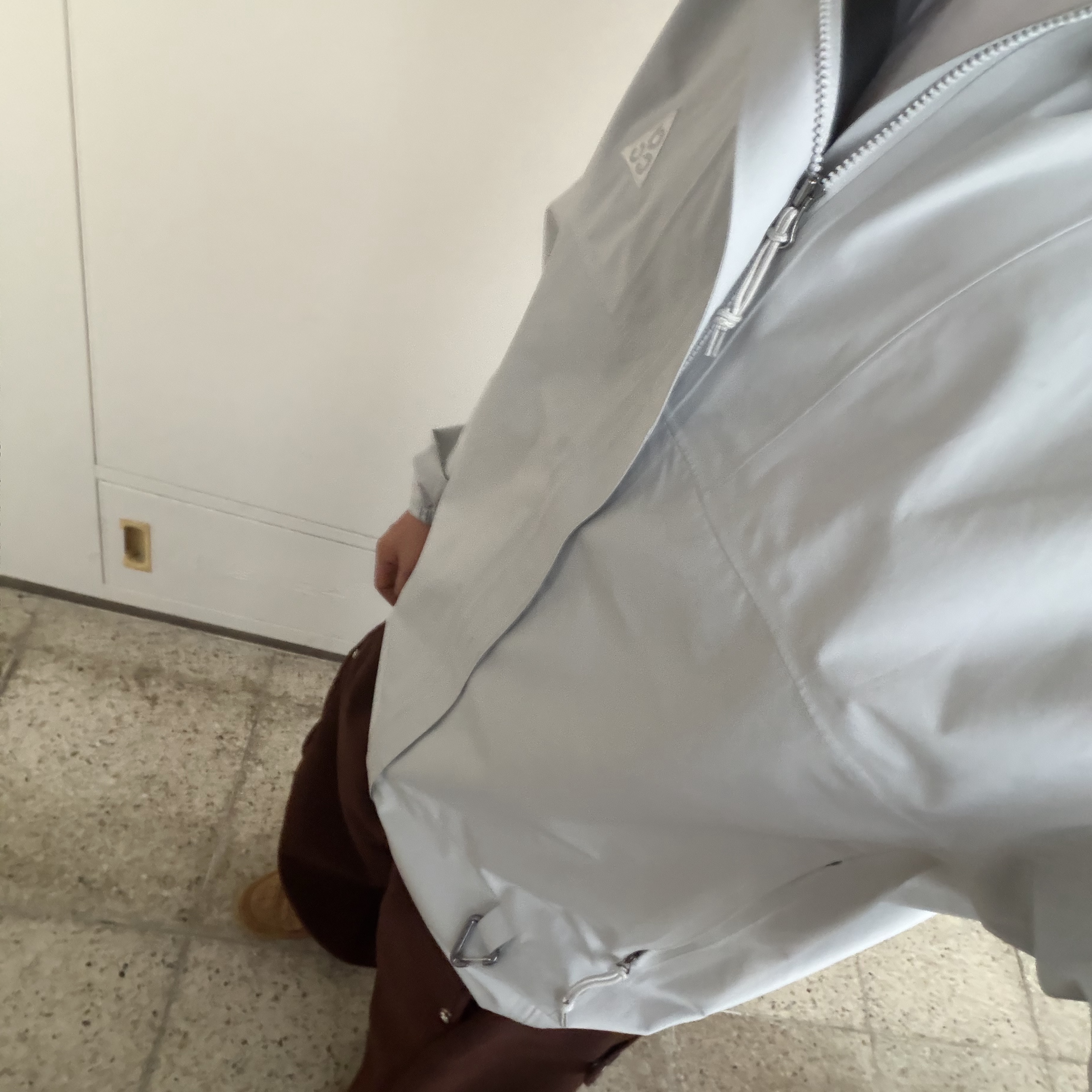 Nike ACG Storm-Fit ADV Cascade Rains Full Zip Jacket Photon Dust - Asia 착용 스타일