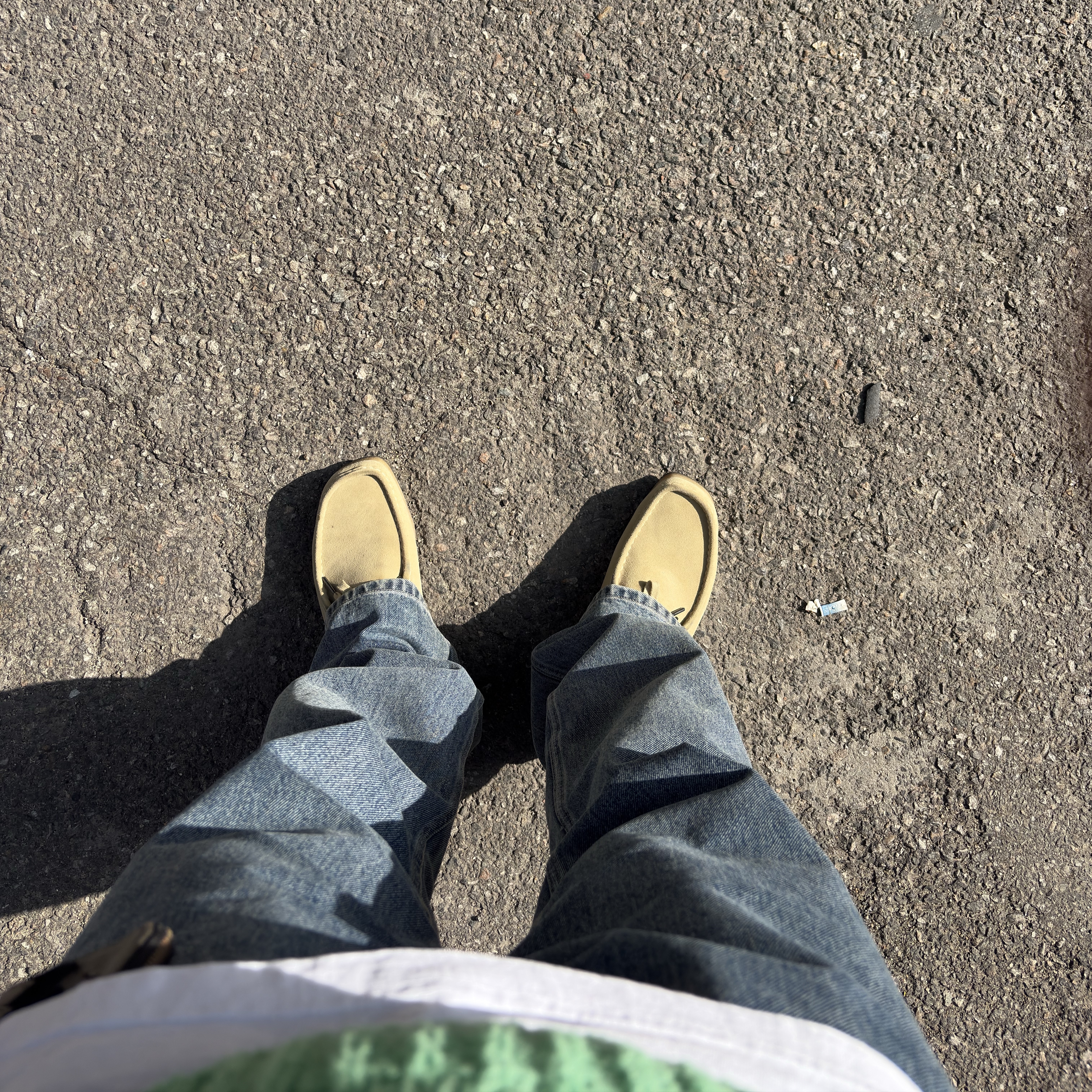 Clarks Wallabee Maple Suede 착용 스타일