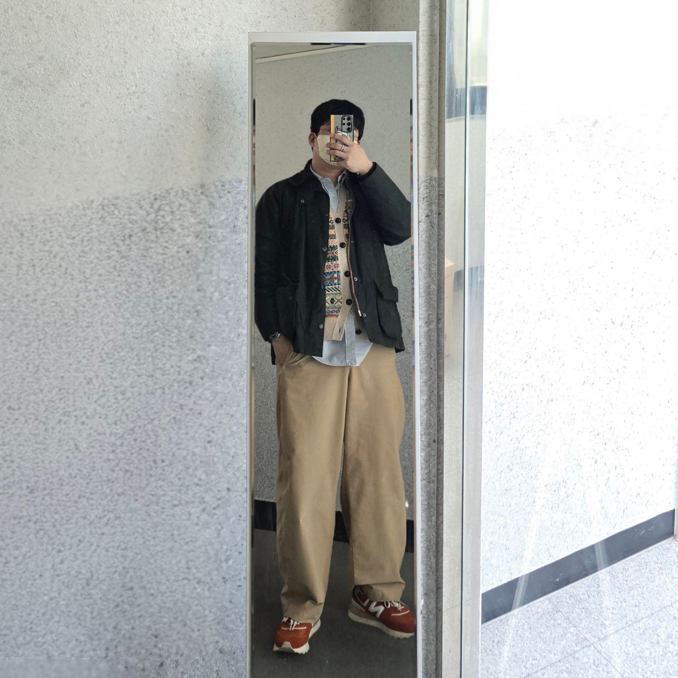 New Balance 574 Legacy Orange, Barbour Bedale Wax Jacket Sage 착용 스타일