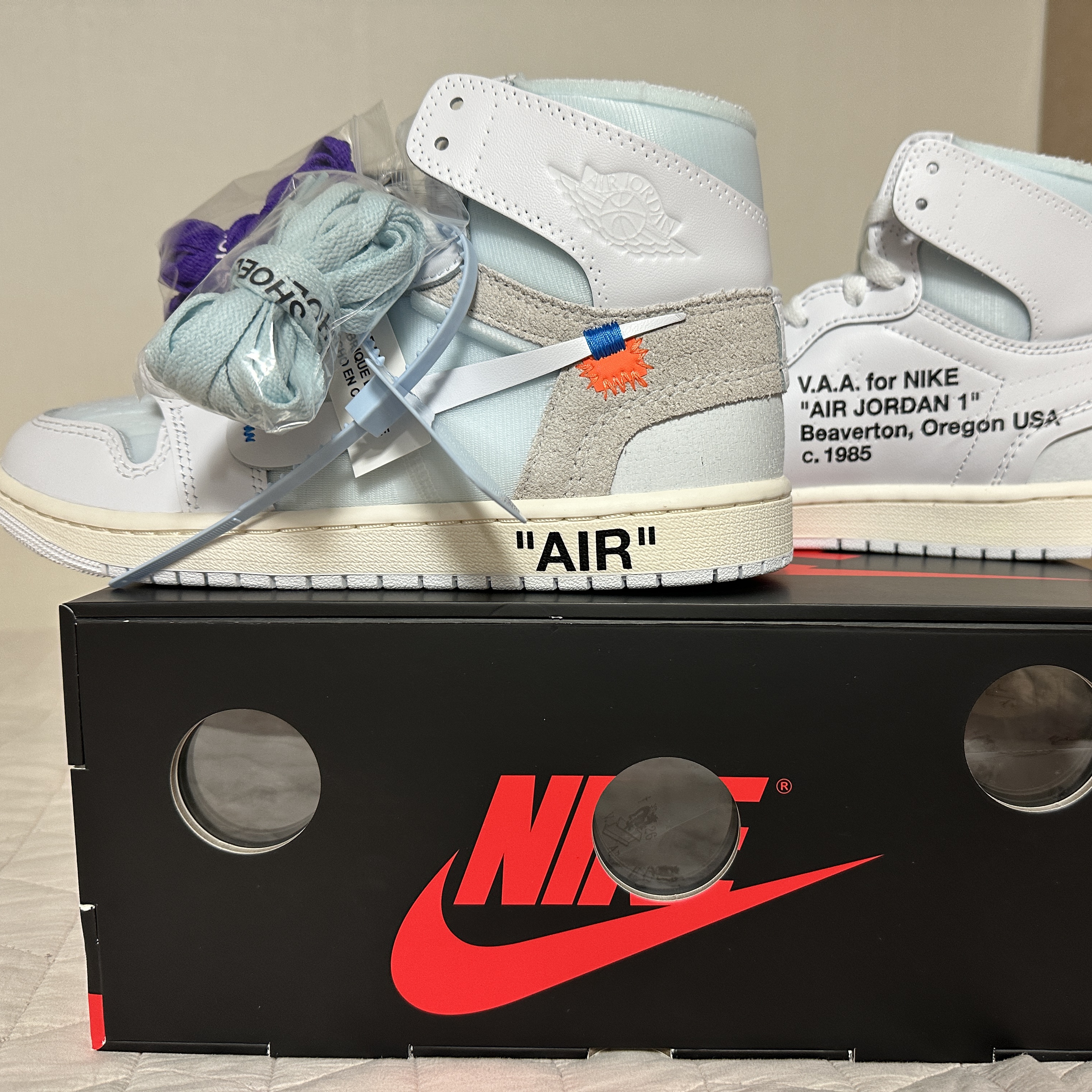 Jordan 1 x Virgil Abloh Archive Retro High Alaska White 착용 스타일