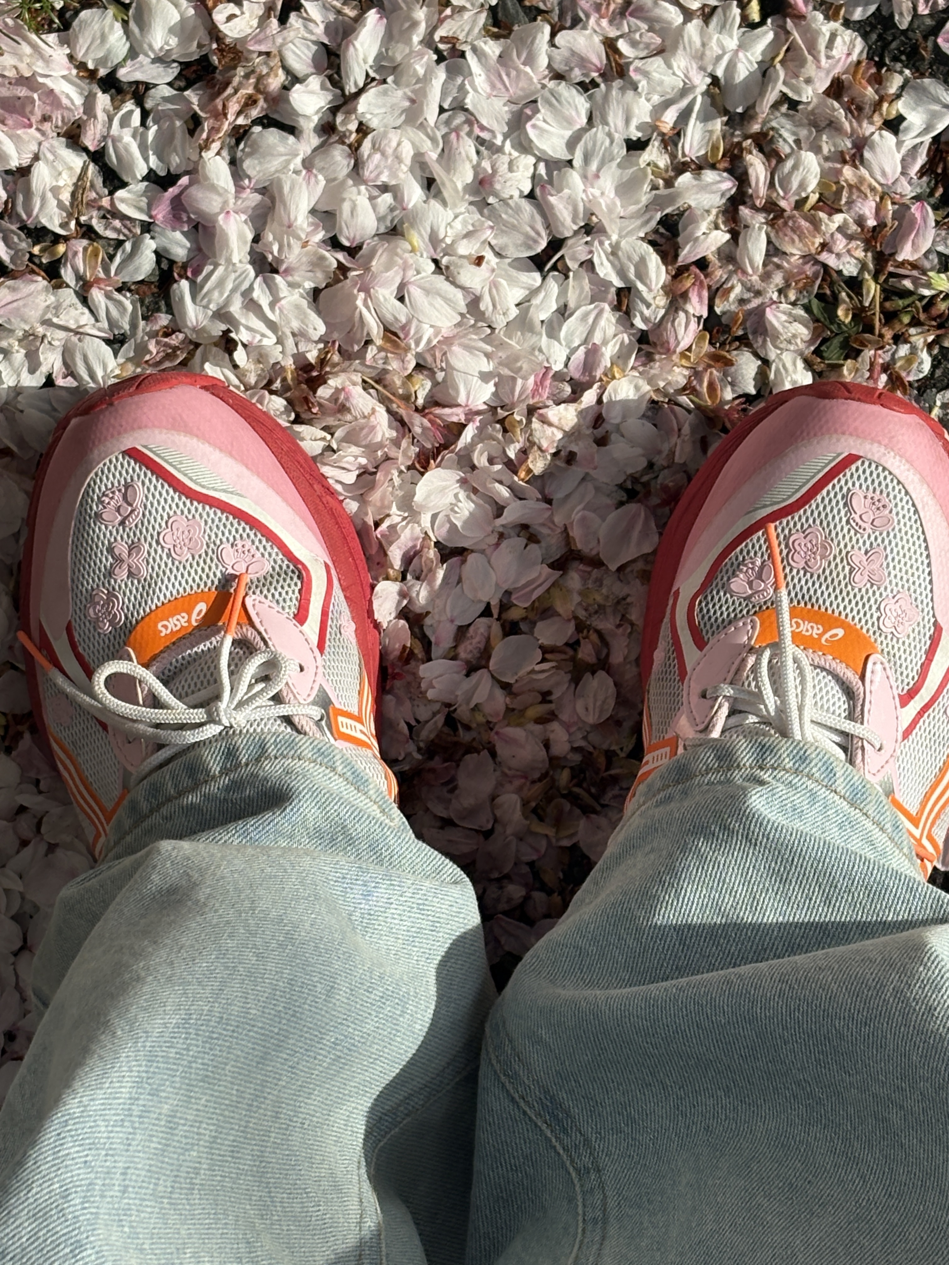 Asics x Cecilie Bahnsen GT-2160 White Habanero 착용 스타일 - 2