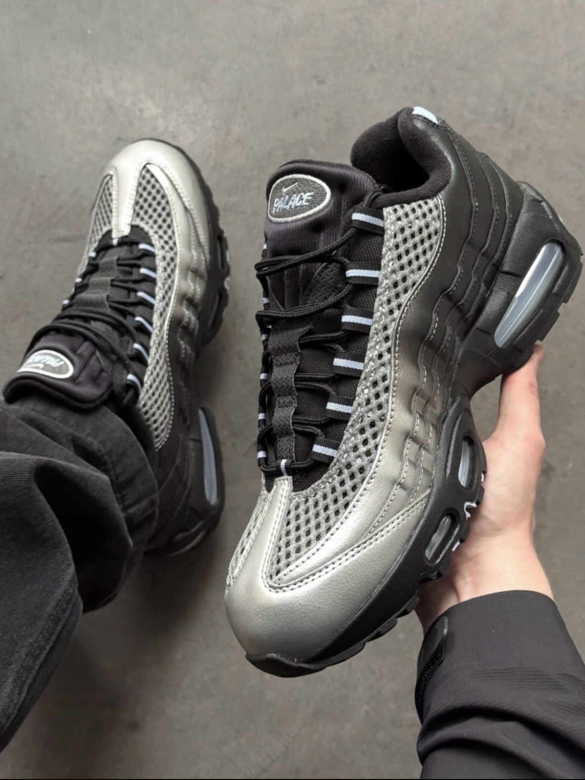 Nike x Palace Air Max 95 Metallic Silver Aluminum 착용 스타일 - 7