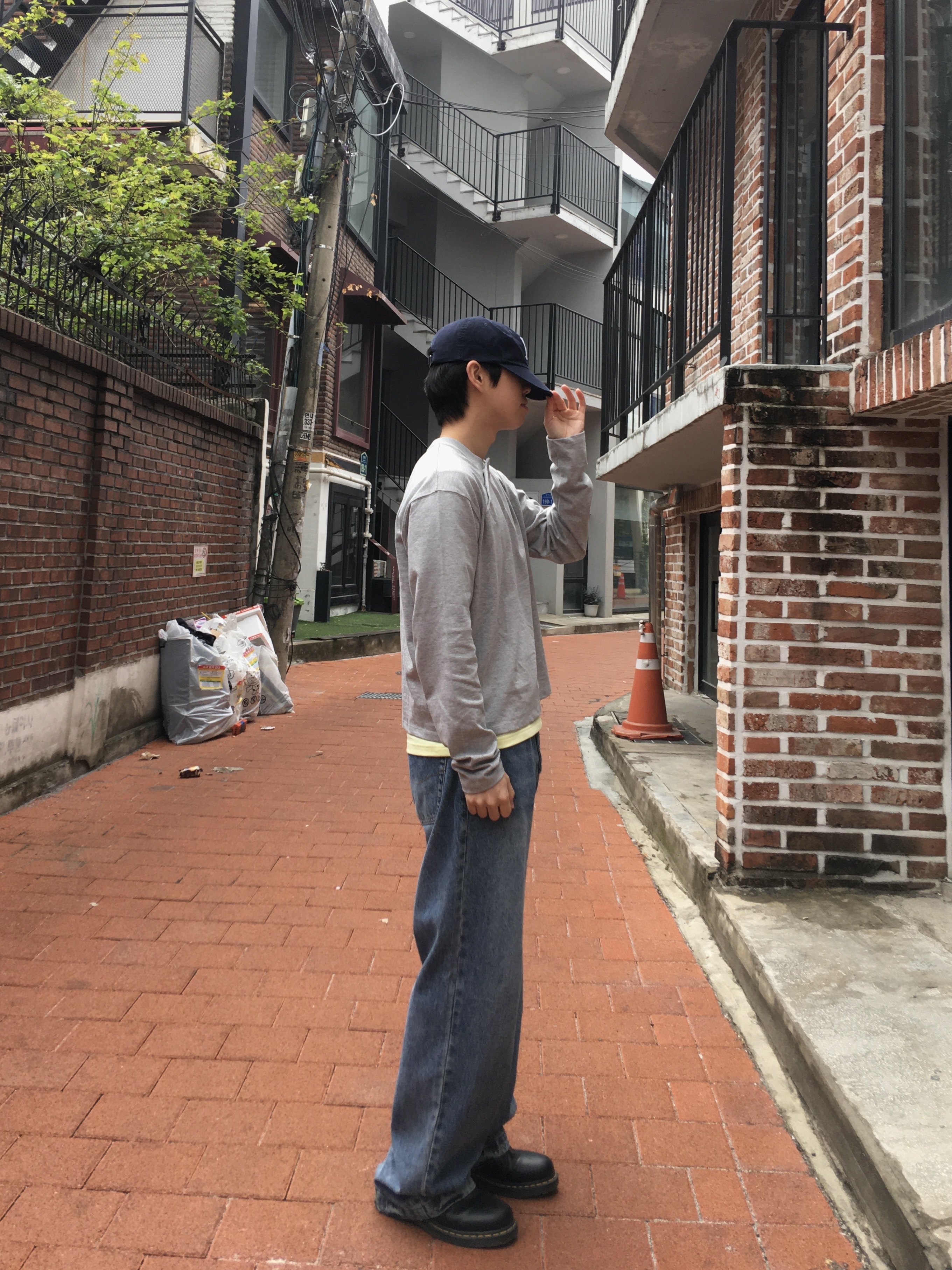 Dr. Martens 1461 Smooth Black 착용 스타일 - 3