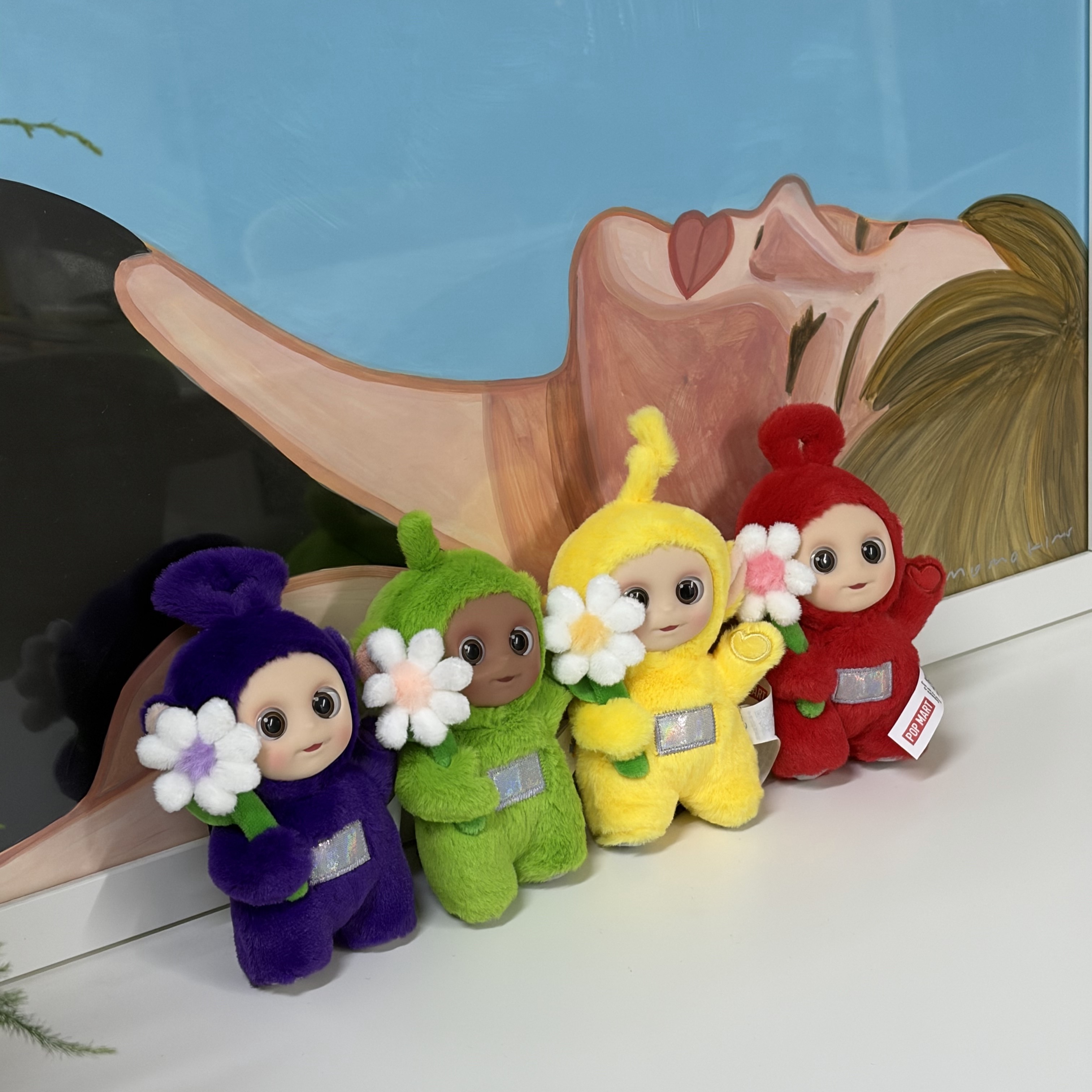 Pop Mart Teletubbies Say Hello Series Figures Sealed Case Po's Lucky Flower (Opened Case), Pop Mart Teletubbies Say Hello Series Figures Sealed Case Po's Happy Flower (Opened Case) 착용 스타일 - 2