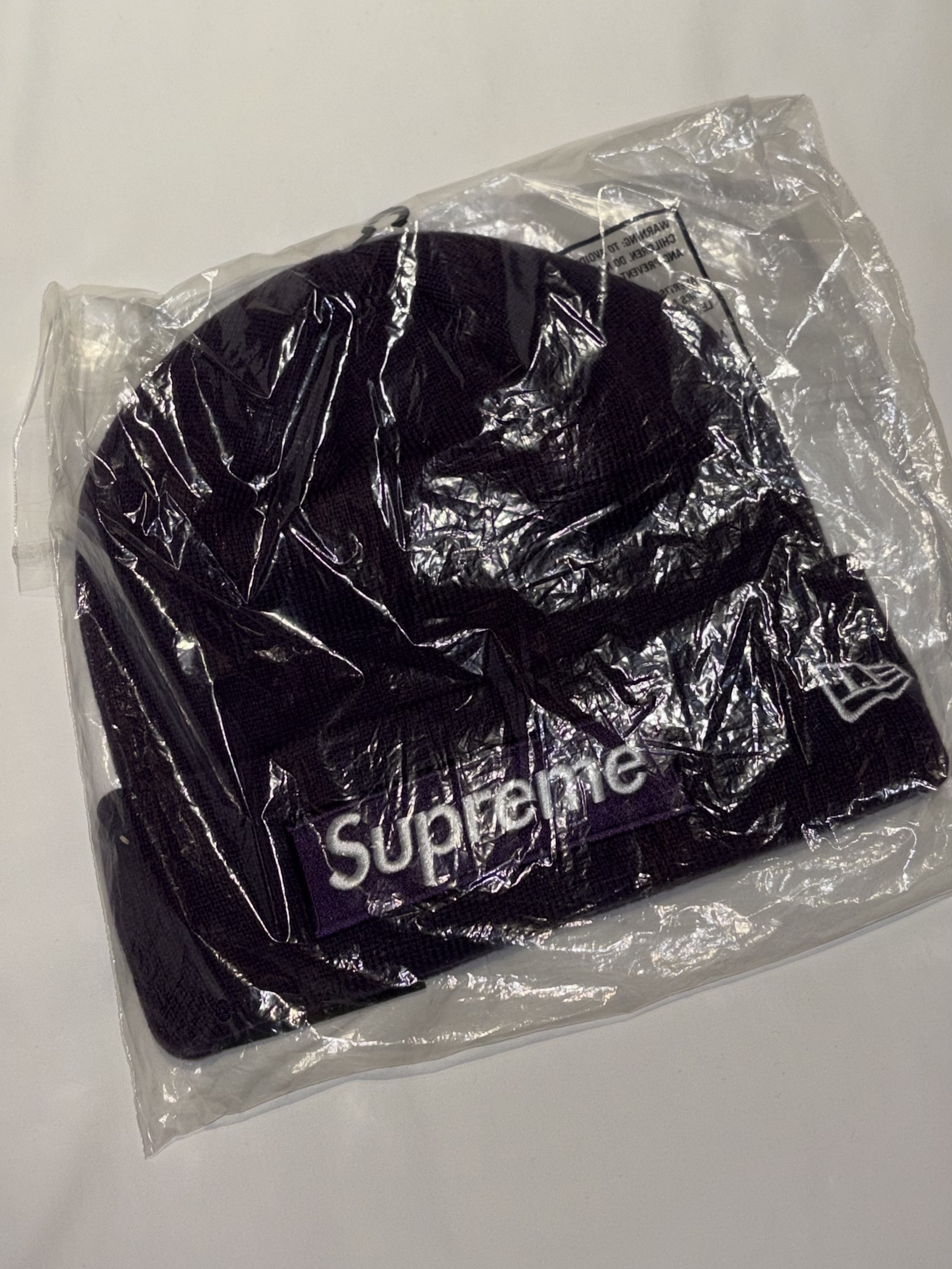 Supreme New Era Box Logo Beanie Dark Purple - 23FW 착용 스타일 - 1