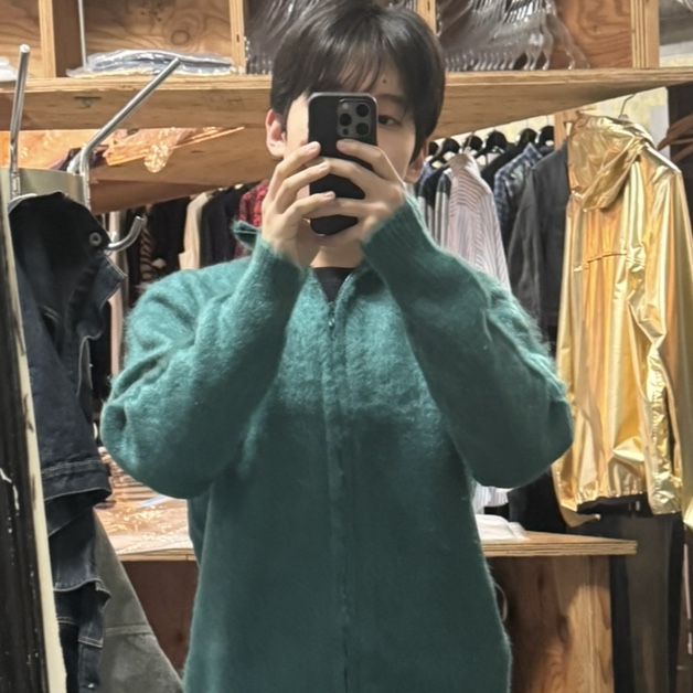 Needles Zipped Mohair Cardigan Solid Emerald 착용 스타일