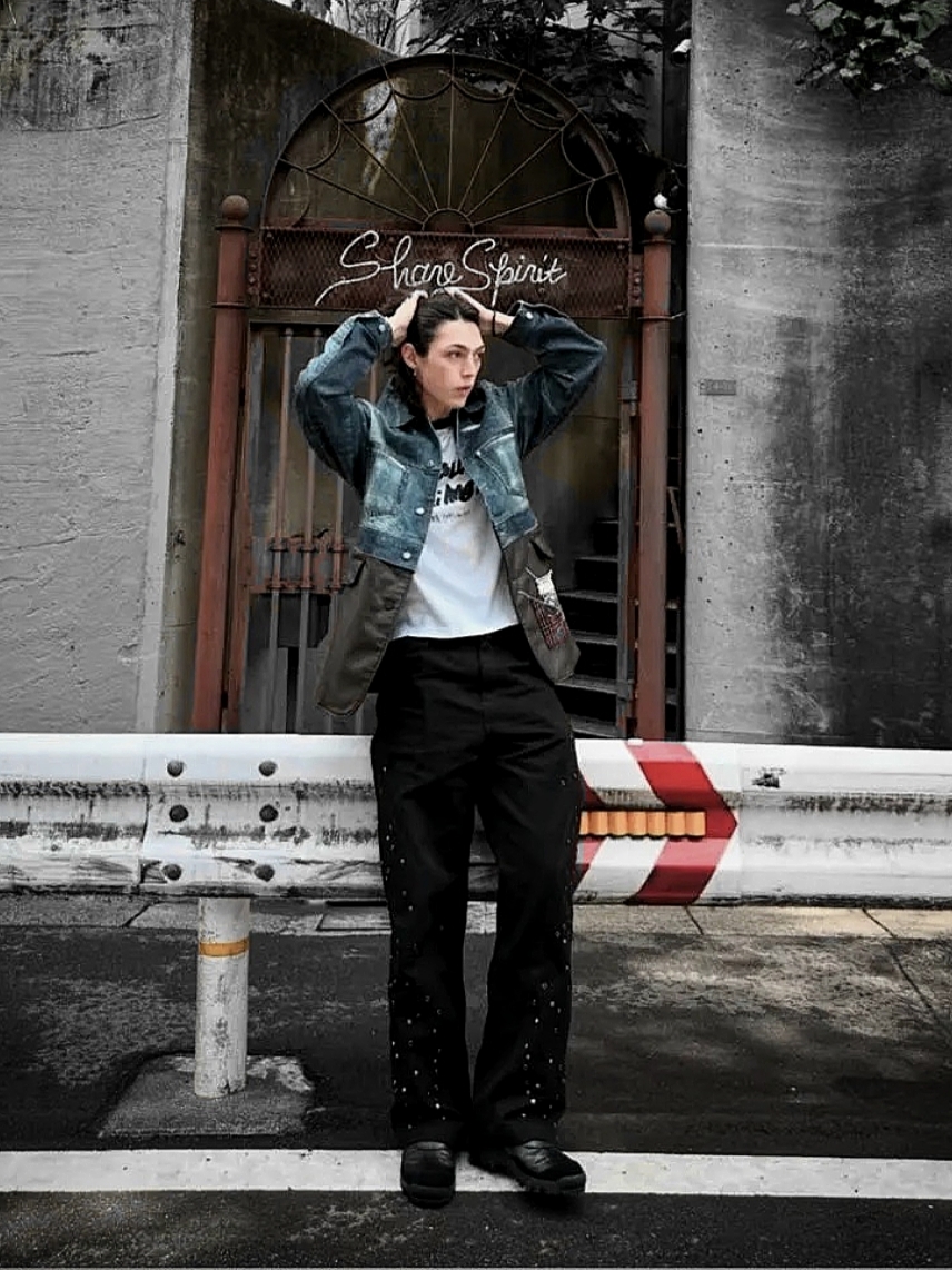 Zara x Andersson Bell Denim Combo Jumper Medium Blue, Zara x Andersson Bell Relaxed Fit Studded Pants Black 착용 스타일
