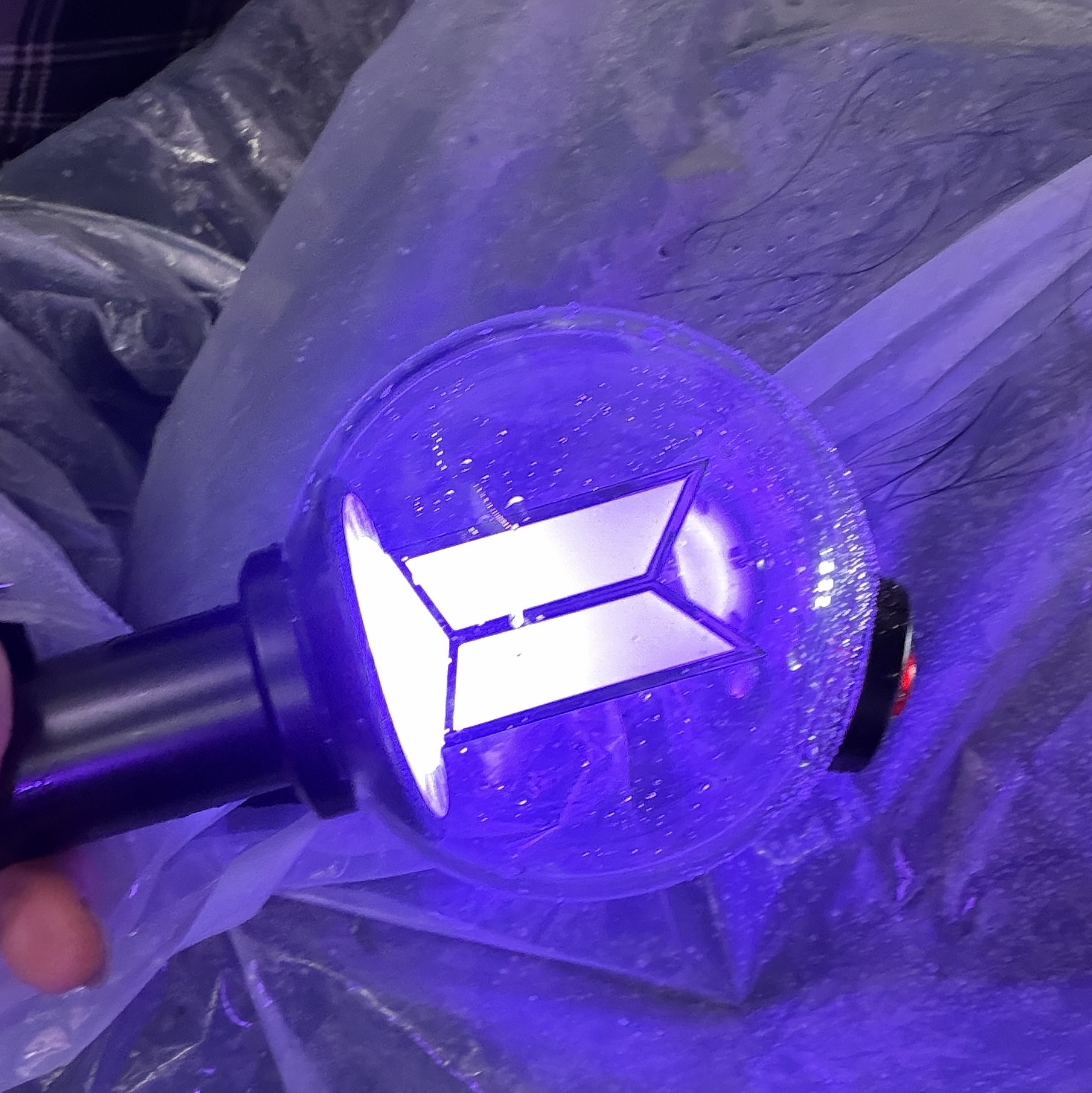 BTS Official Light Stick Ver. 4 착용 스타일