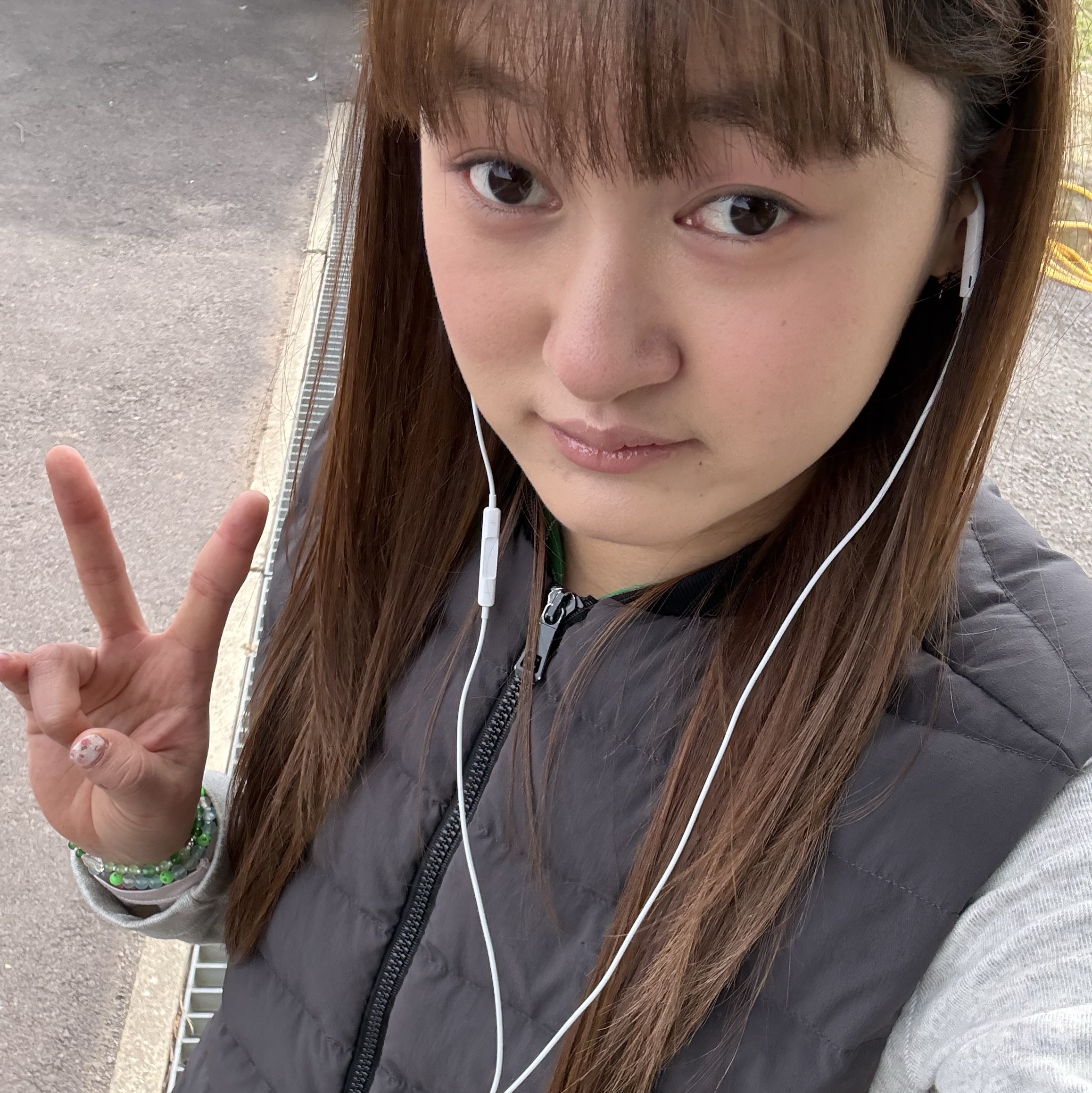 Apple EarPods USB-C Connector (Korean Ver.) 착용 스타일
