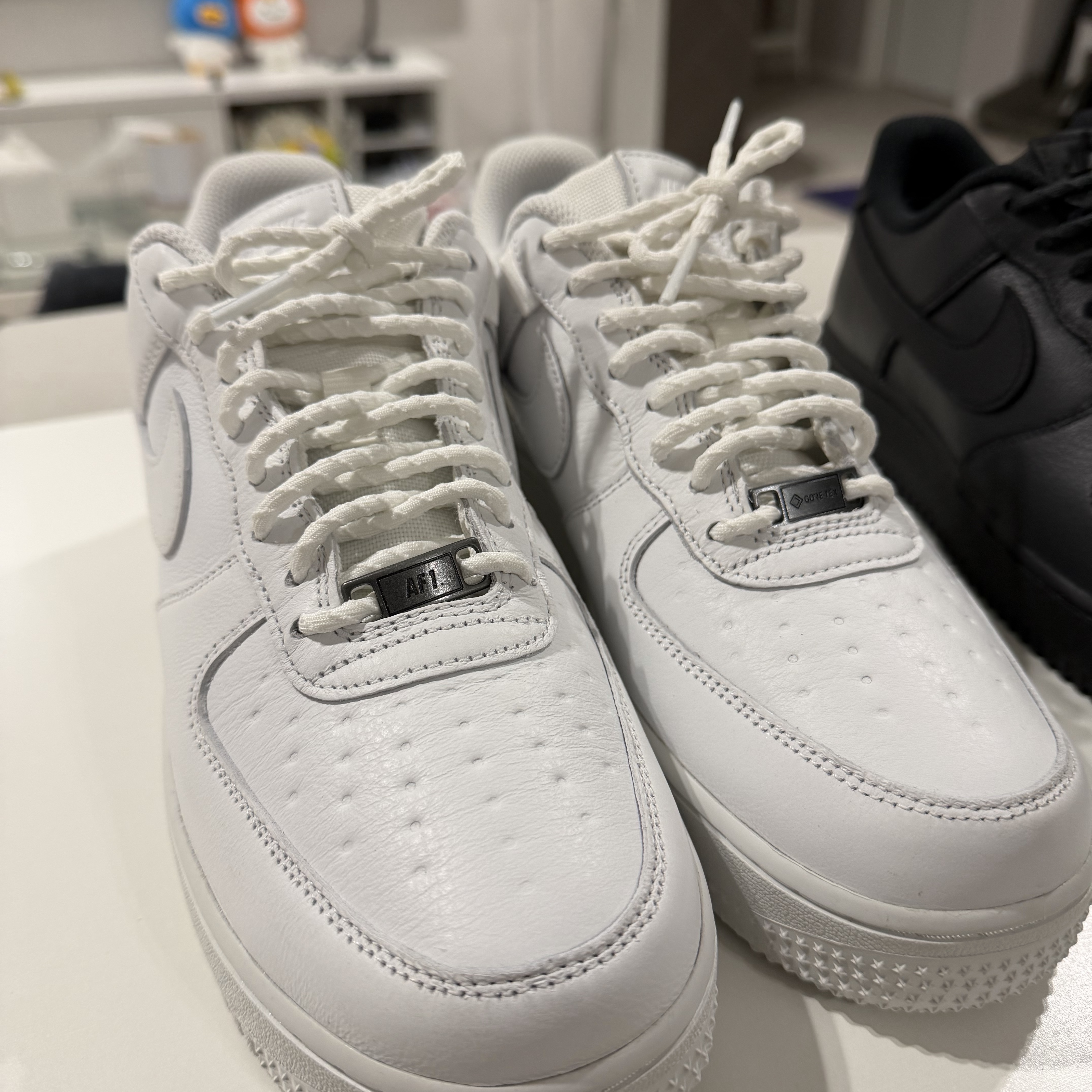 Nike Air Force 1 Low Gore-Tex Vibram Summit White 착용 스타일 - 1