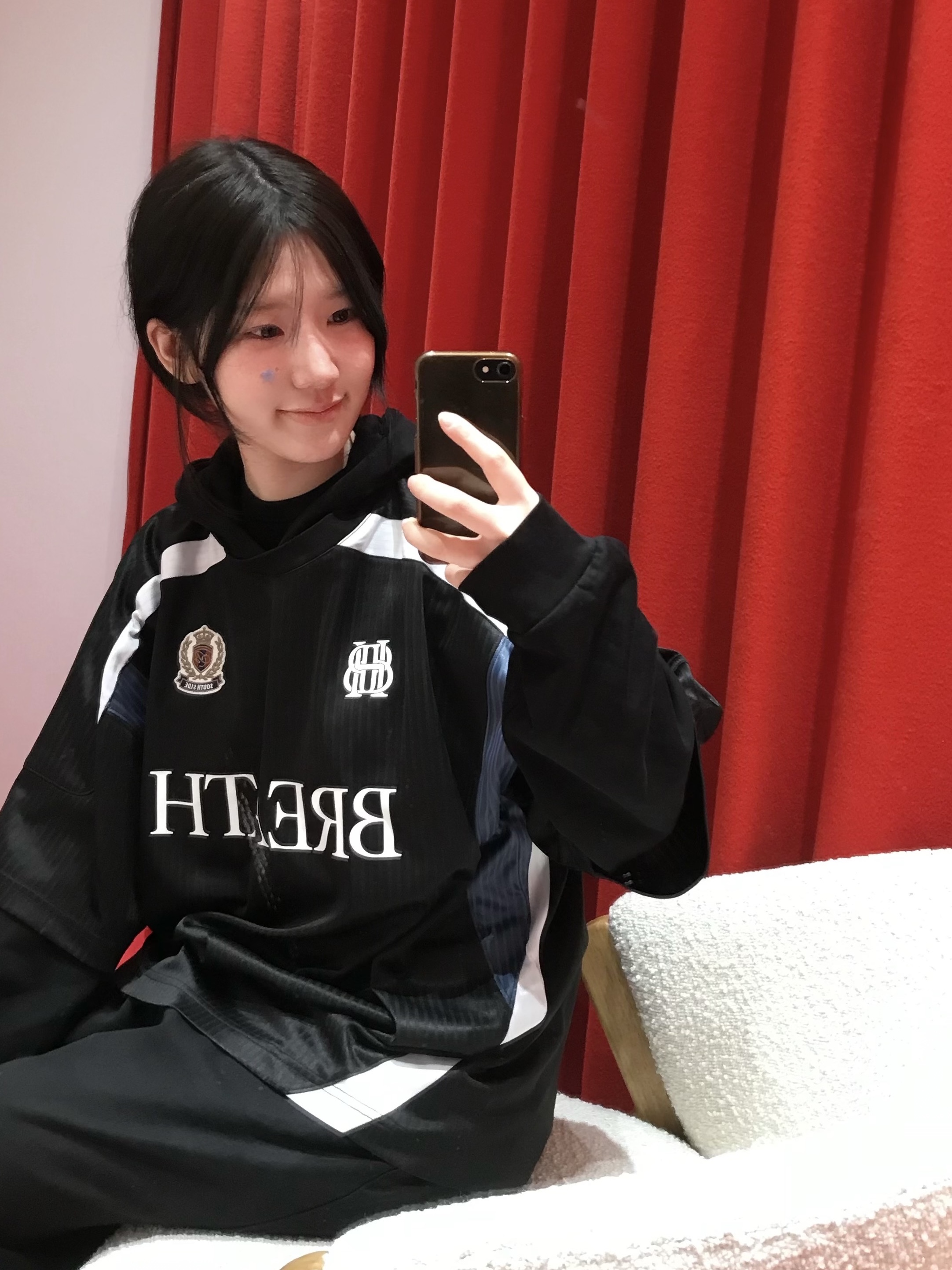 Nike x Hyein Seo Ava Rover Black 착용 스타일 - 2
