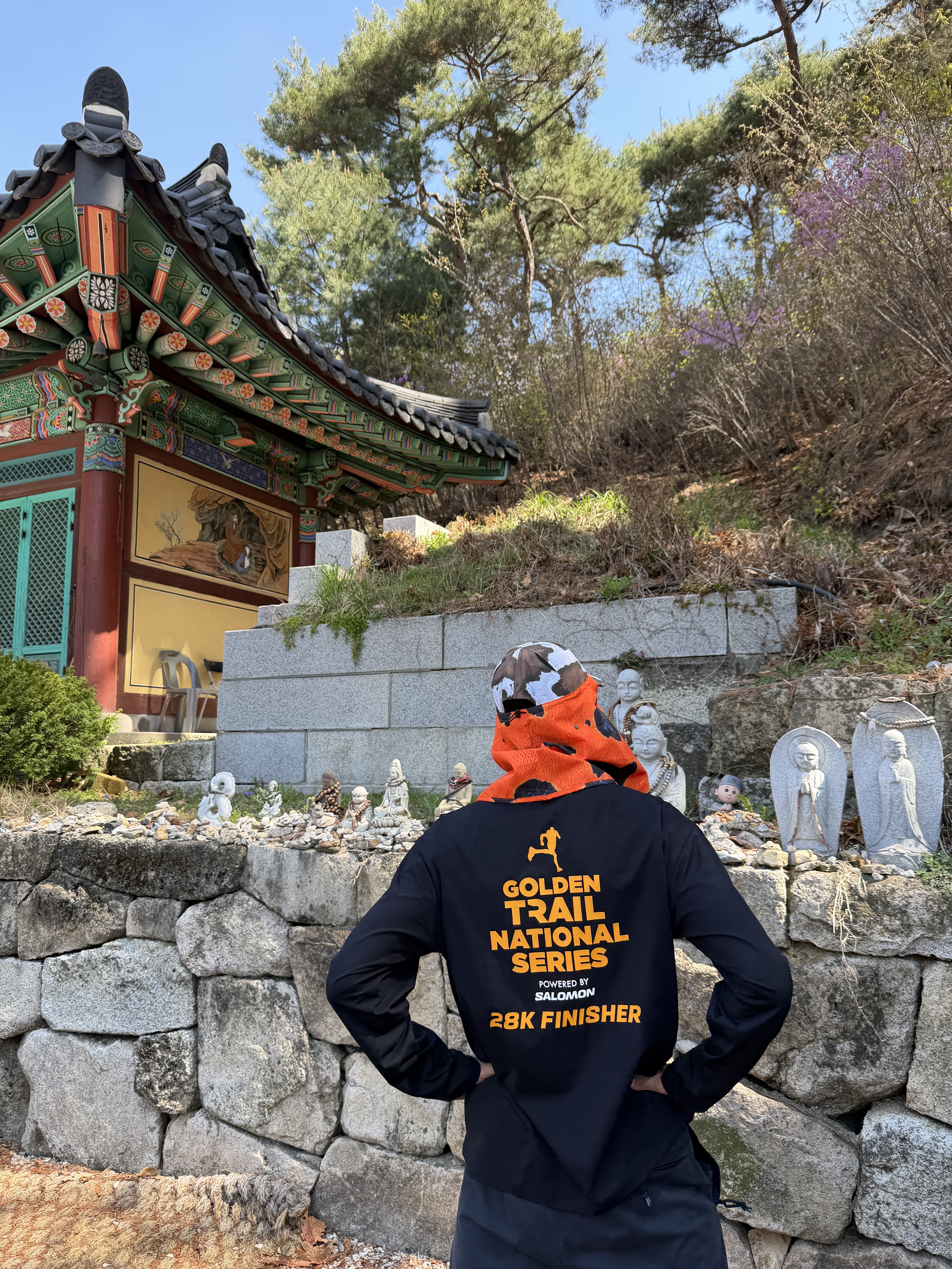 Nike x Drake Nocta Opal SSC Deep Cover Hat Safety Orange, Oakley Eye Jacket Redux Latitude Collection Matte Olive Ink Frame Prizm Bronze Lenses High Bridge Fit 착용 스타일 - 2