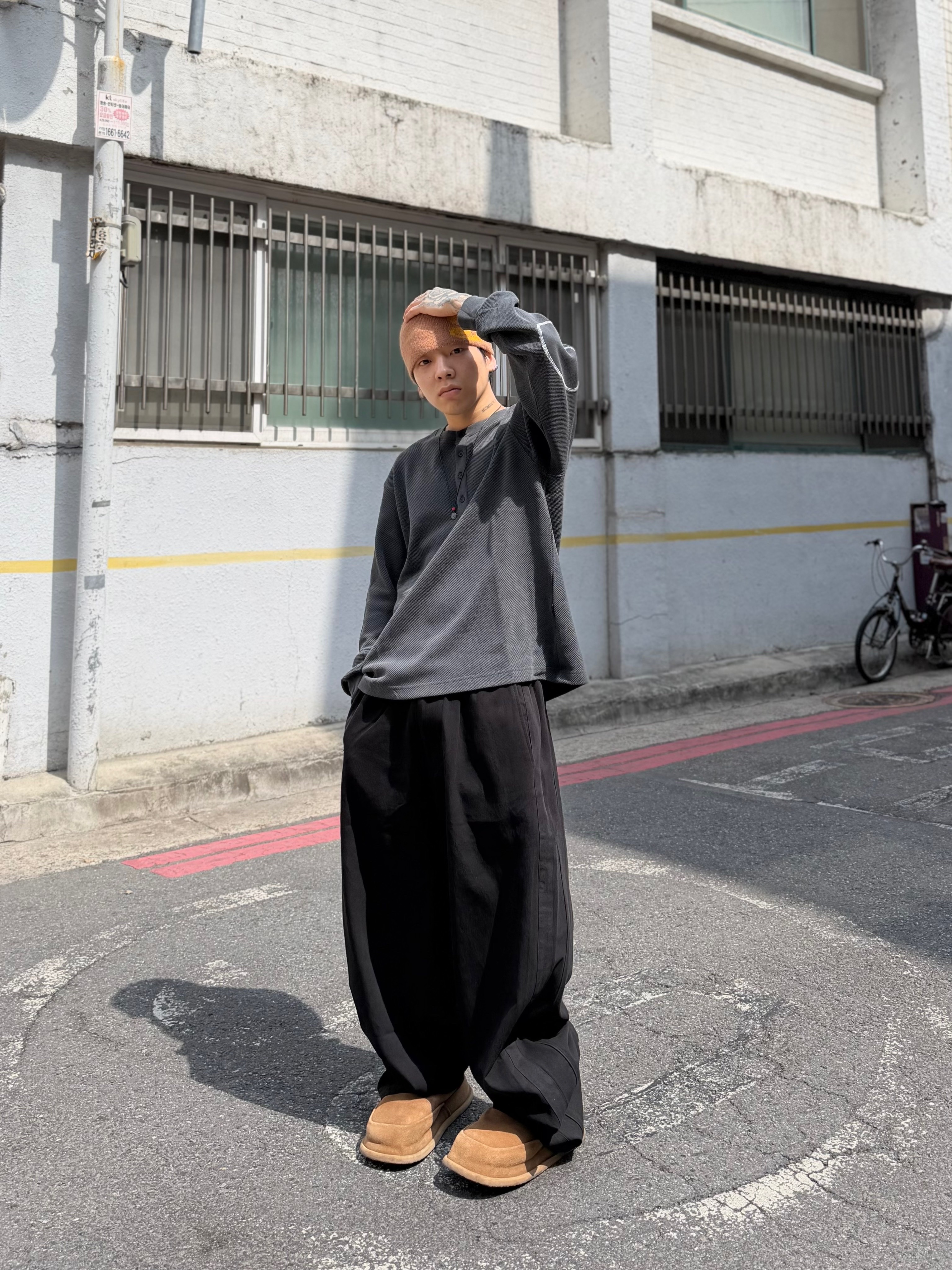NONPARKING X kinchi N Road Boots Brown 착용 스타일 - 1