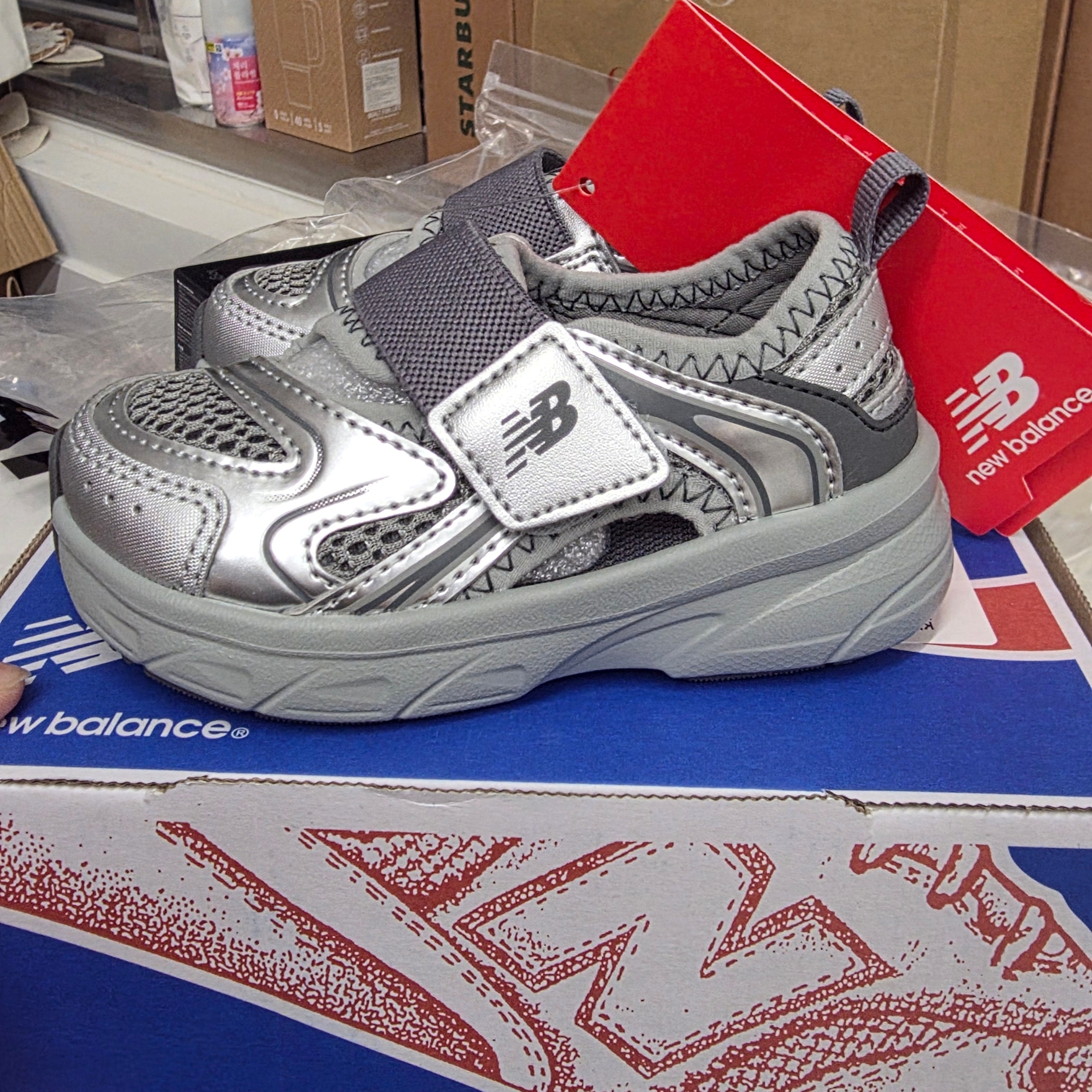 (TD) New Balance Freedle X Sandal Reflex Silver, (Kids) New Balance Freedle X Sandal Reflex Silver 착용 스타일