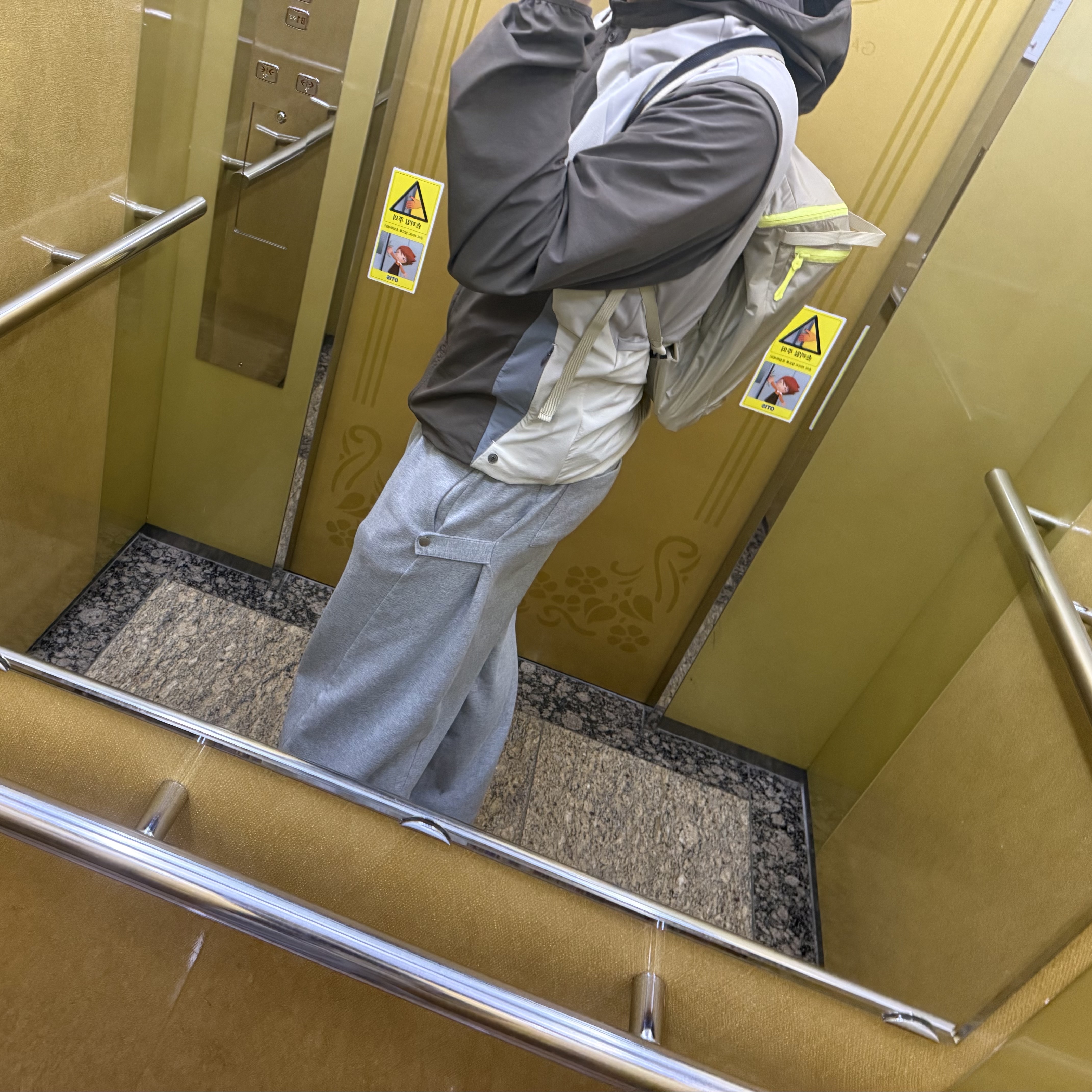 Arc'teryx Heliad 15 Backpack Wicker Sprint, Sansan Gear Conversion Jacket Brown - 23FW 착용 스타일 - 1